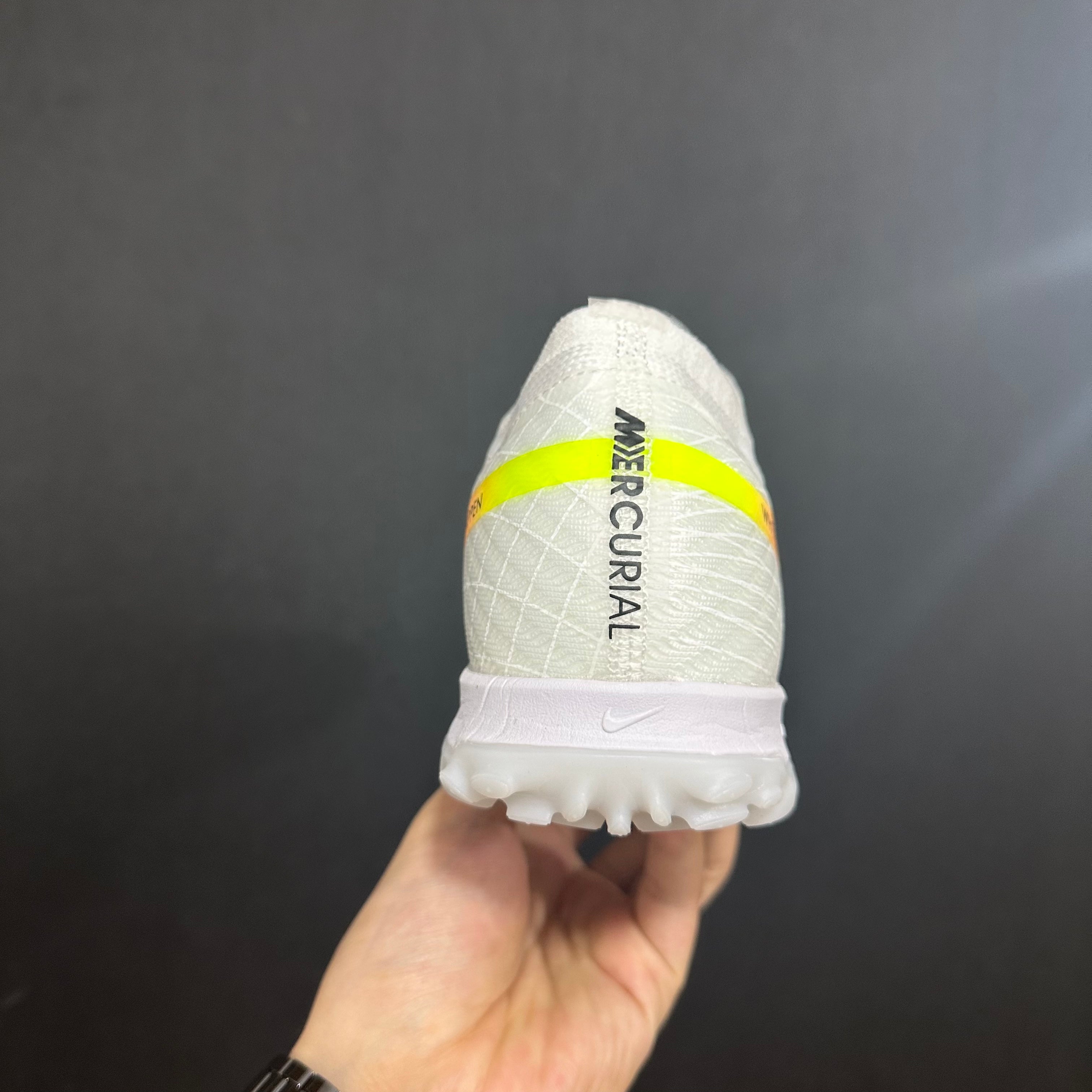 Chuteira Society Nike Air Zoom Mercurial Vapor 15 TF Elite + Brindes