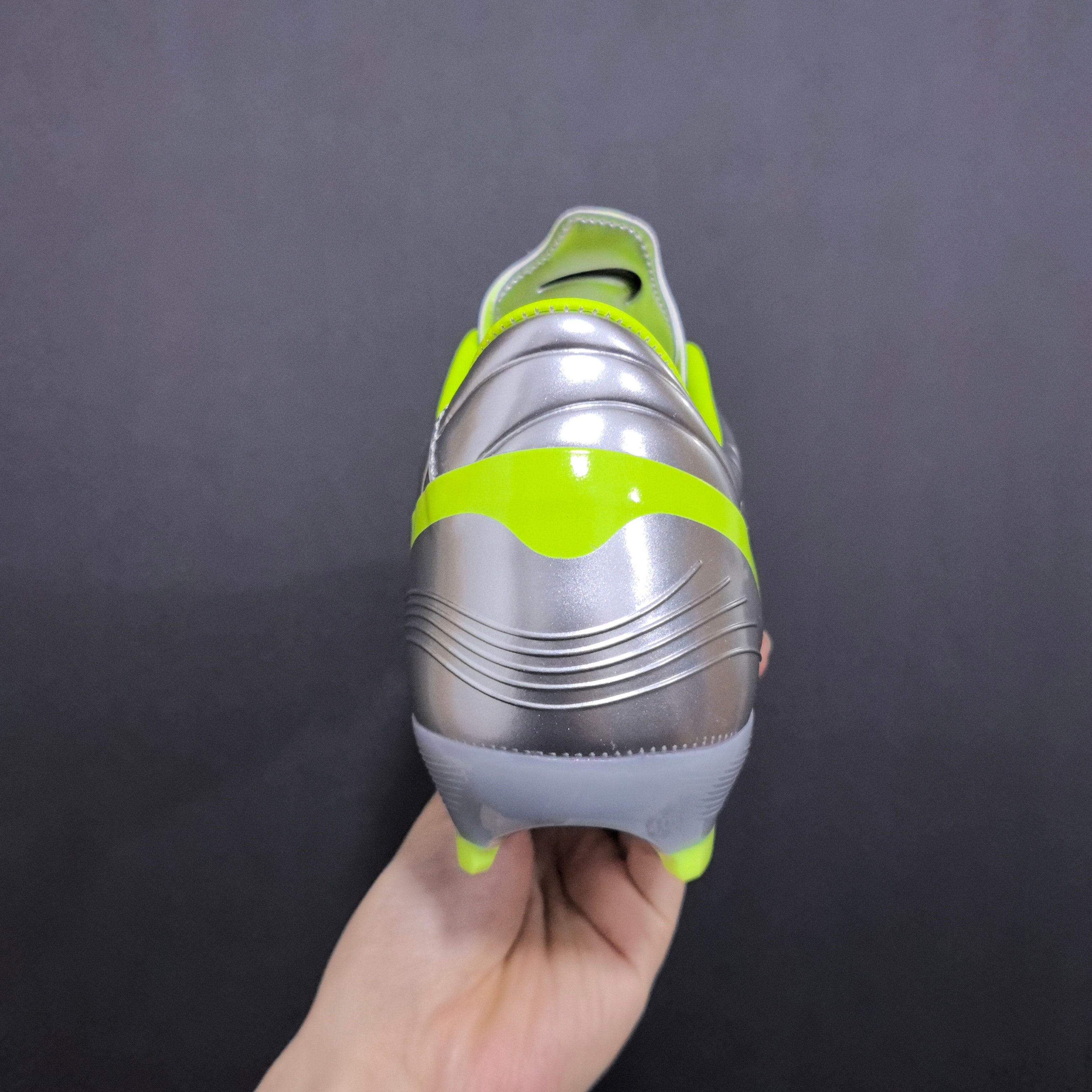 Chuteira Campo Nike Mercurial Vapor 1 (RONALDO) FG Elite + Brindes