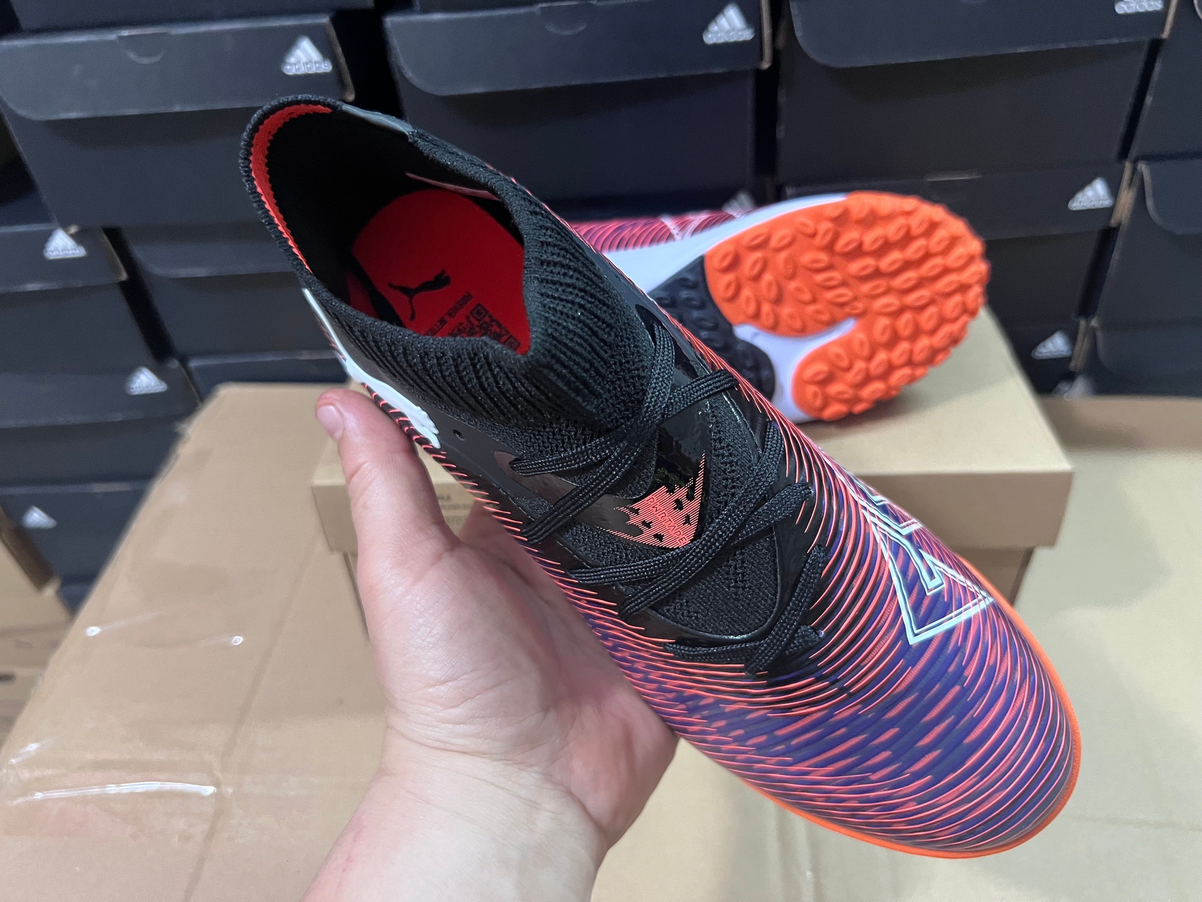 Chuteira Society Puma Future 8 TF Elite + Brindes