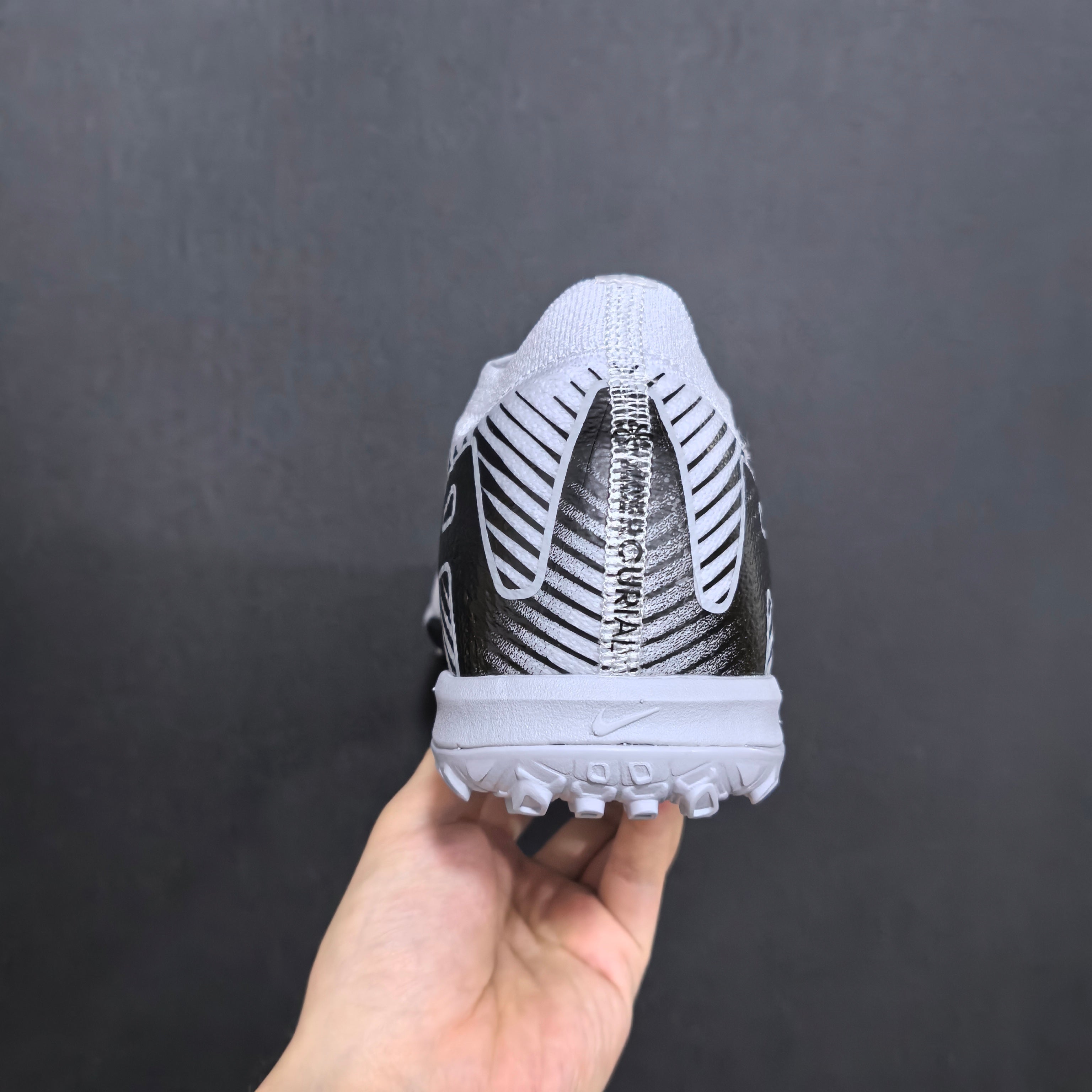 Chuteira Society Nike Air Zoom Mercurial Vapor 16 TF Elite + Brindes Exclusivos