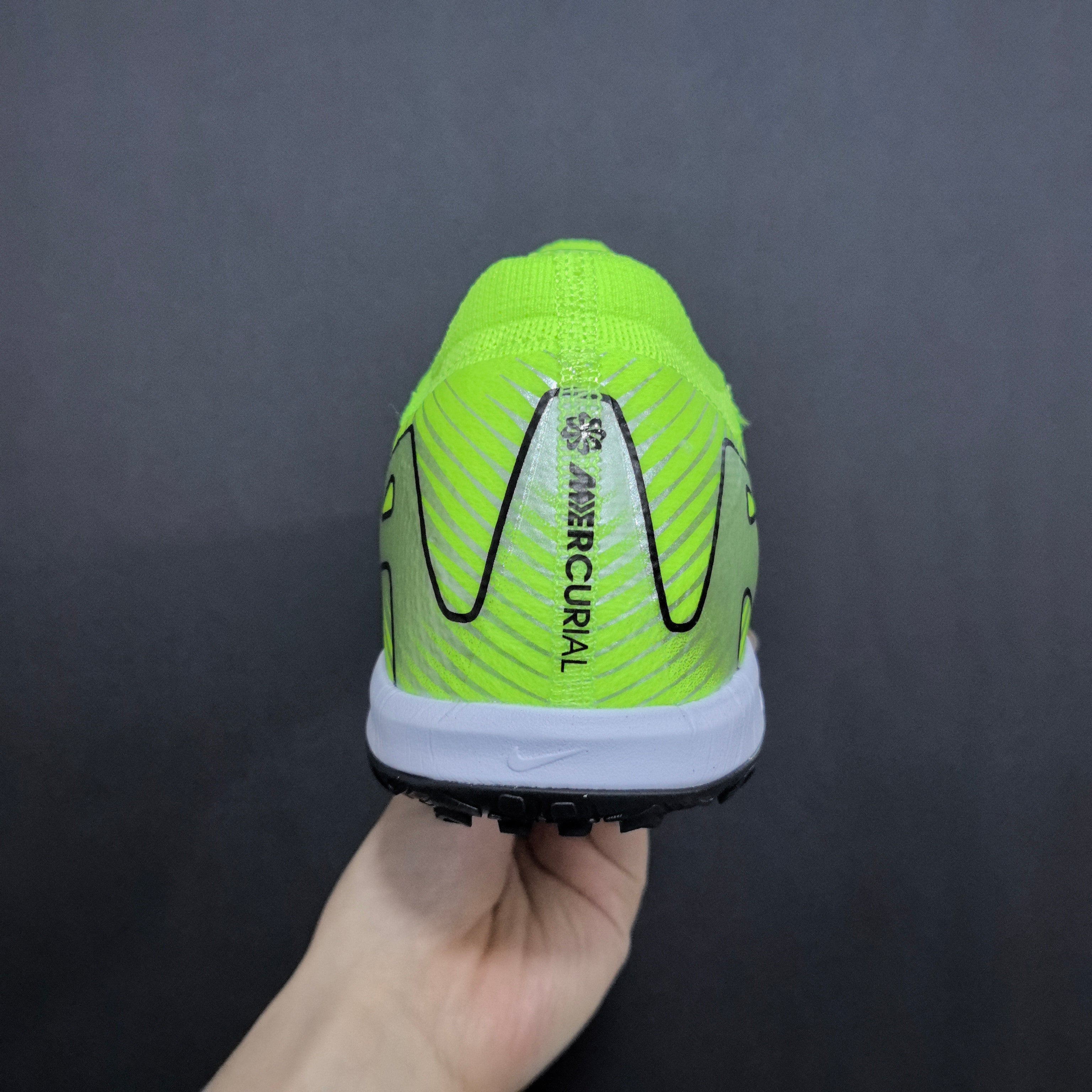 Chuteira Society Nike Air Zoom Mercurial Vapor 16 TF Elite + Brindes Exclusivos