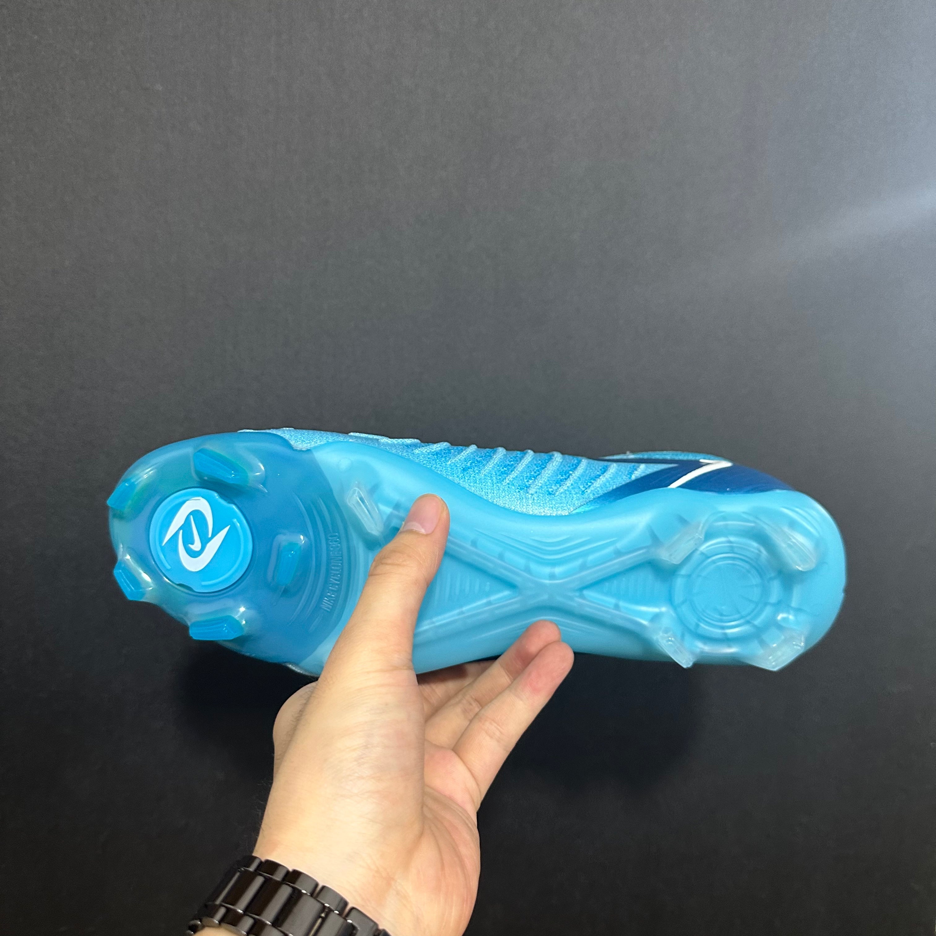 Chuteira Campo Nike Phantom Luna 2 Elite + Brindes