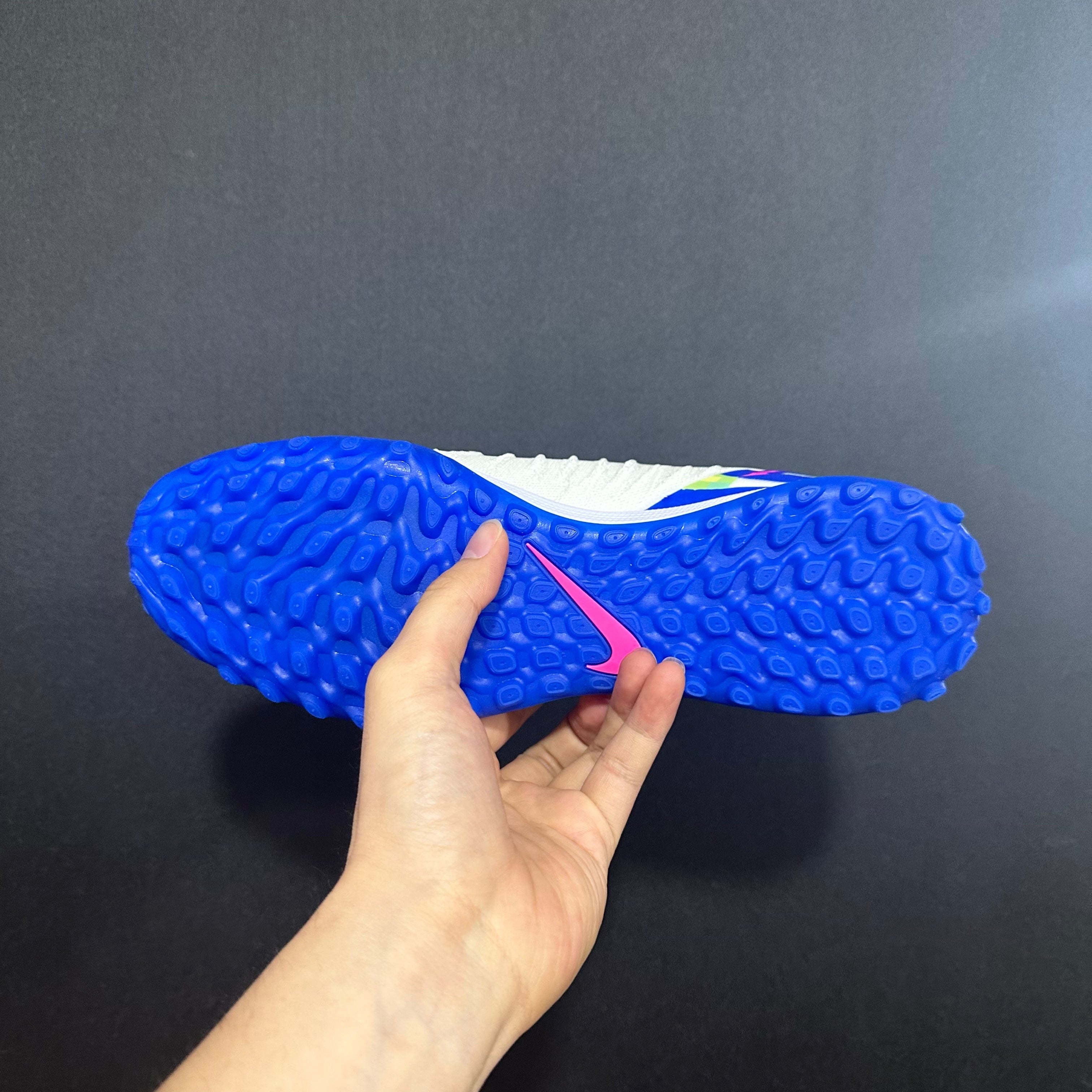 Chuteira Society Nike Phantom Luna TF 2 Elite + Brindes