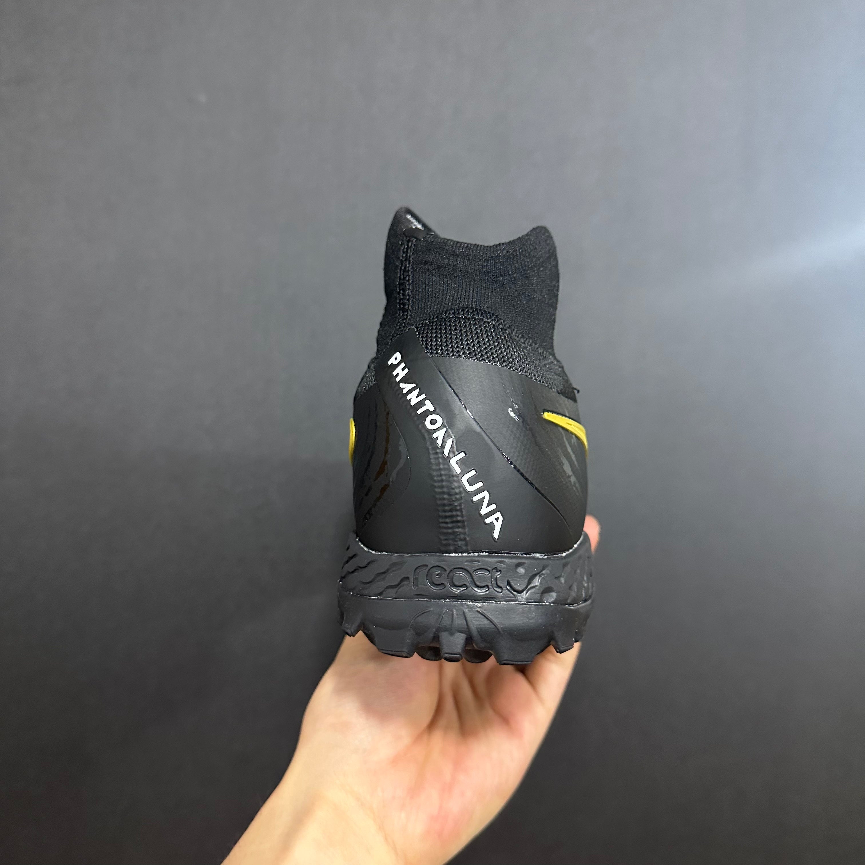 Chuteira Society Nike Phantom Luna TF 2 Elite + Brindes