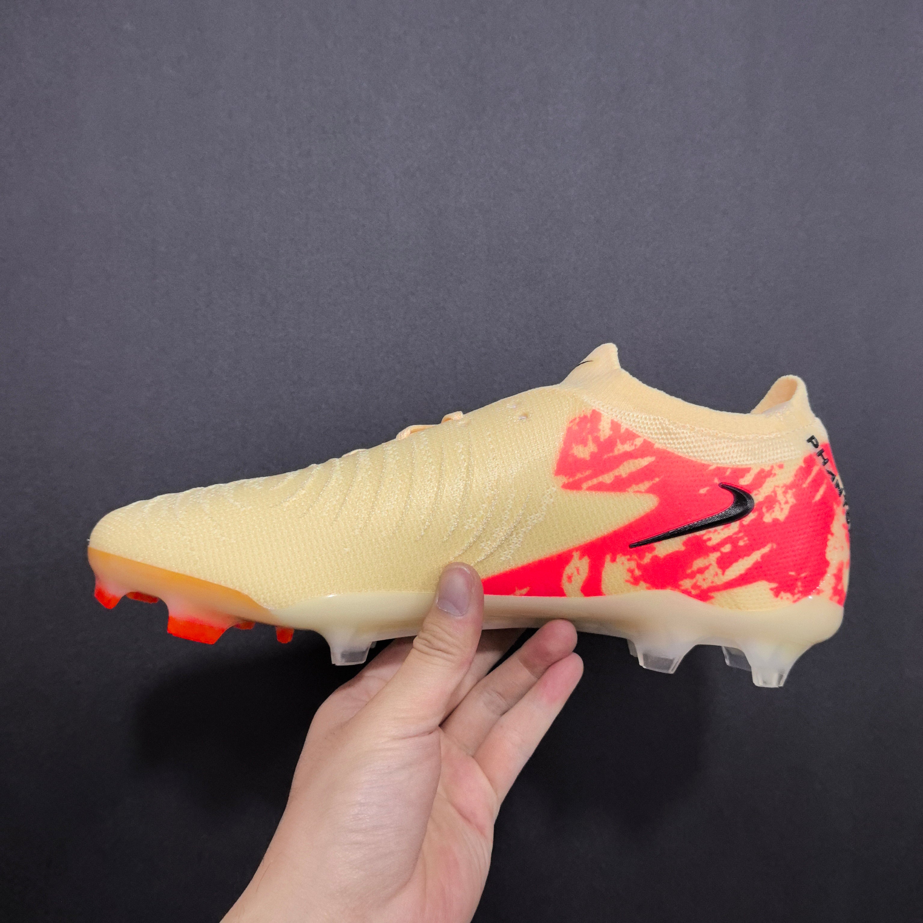 Chuteira Campo Nike Phantom Luna 2 Elite + Brindes