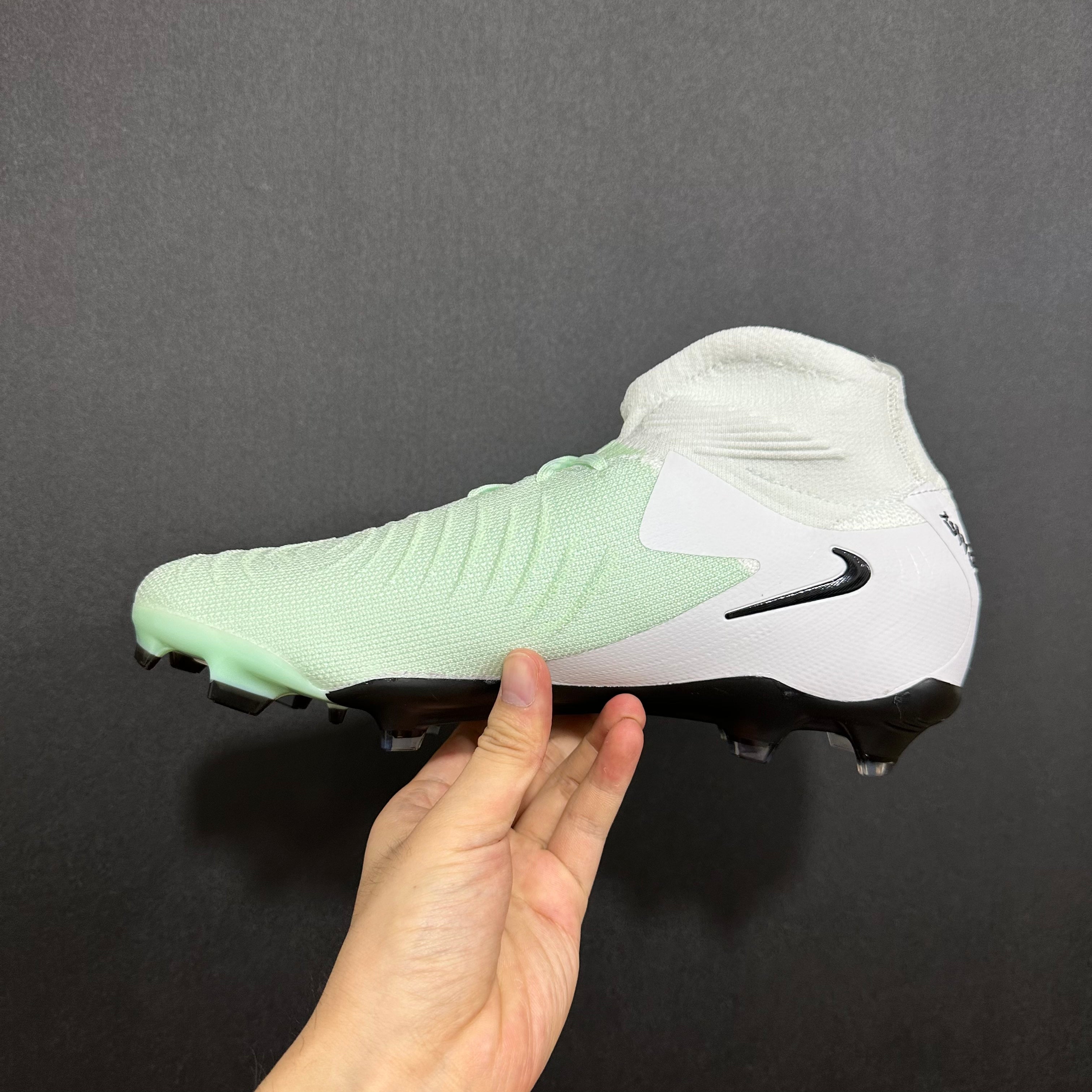 Chuteira Campo Nike Phantom Luna 2 Elite + Brindes