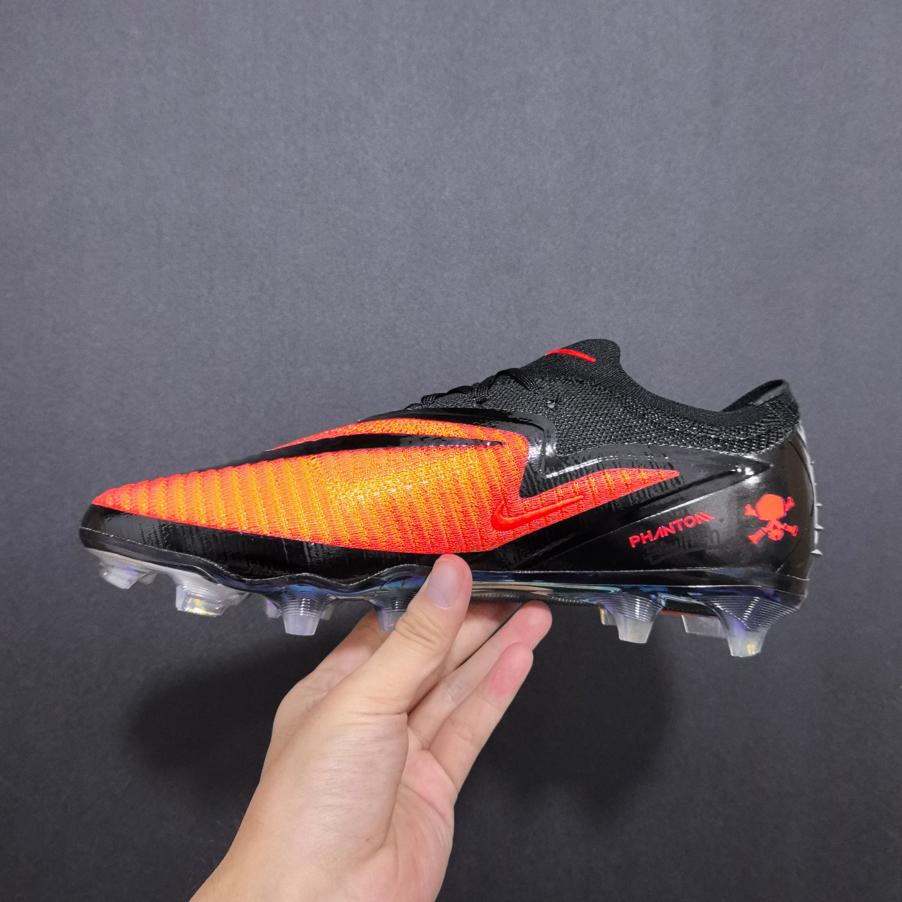 Chuteira Campo Nike Phantom GX 6 FG Elite + Brindes