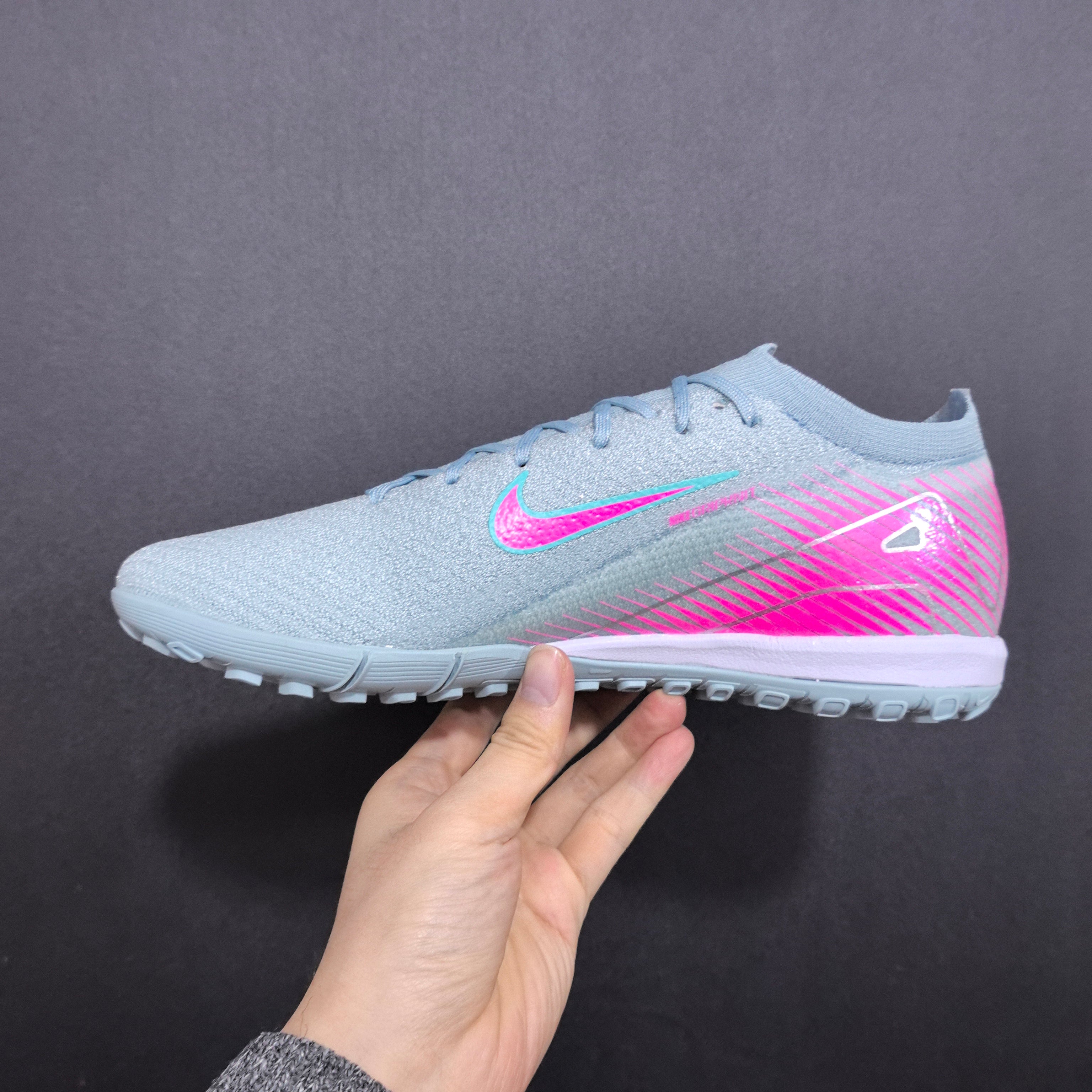 Chuteira Society Nike Air Zoom Mercurial Vapor 16 TF Elite + Brindes