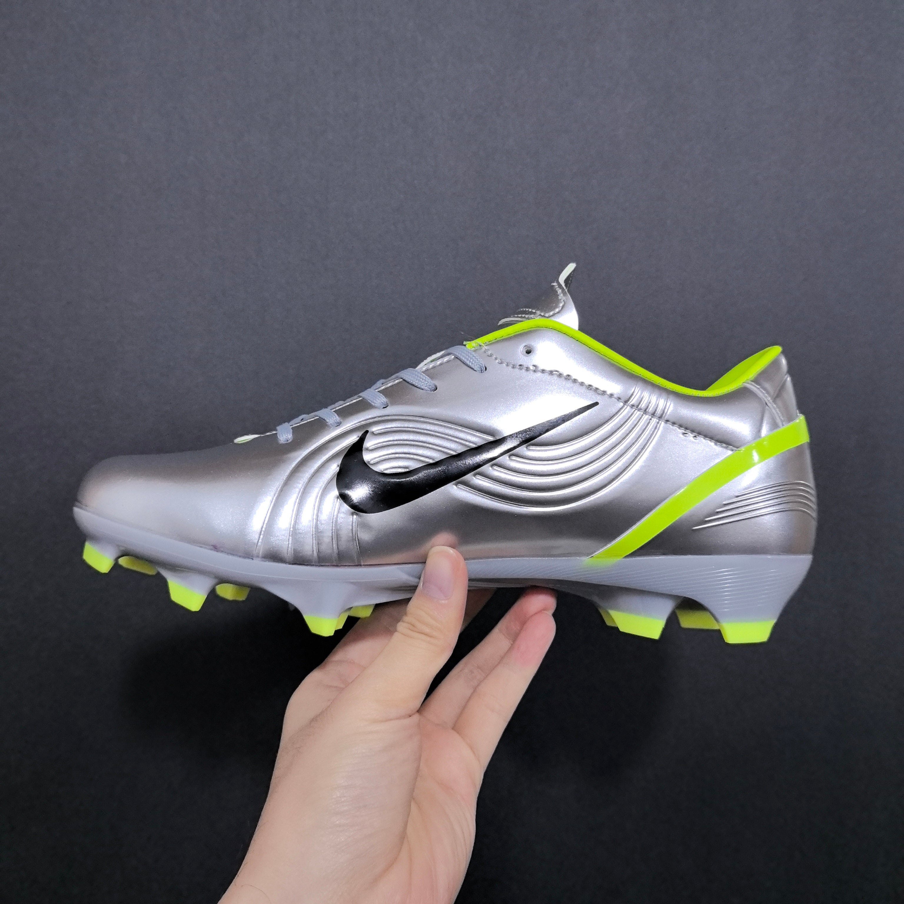 Chuteira Campo Nike Mercurial Vapor 1 (RONALDO) FG Elite + Brindes
