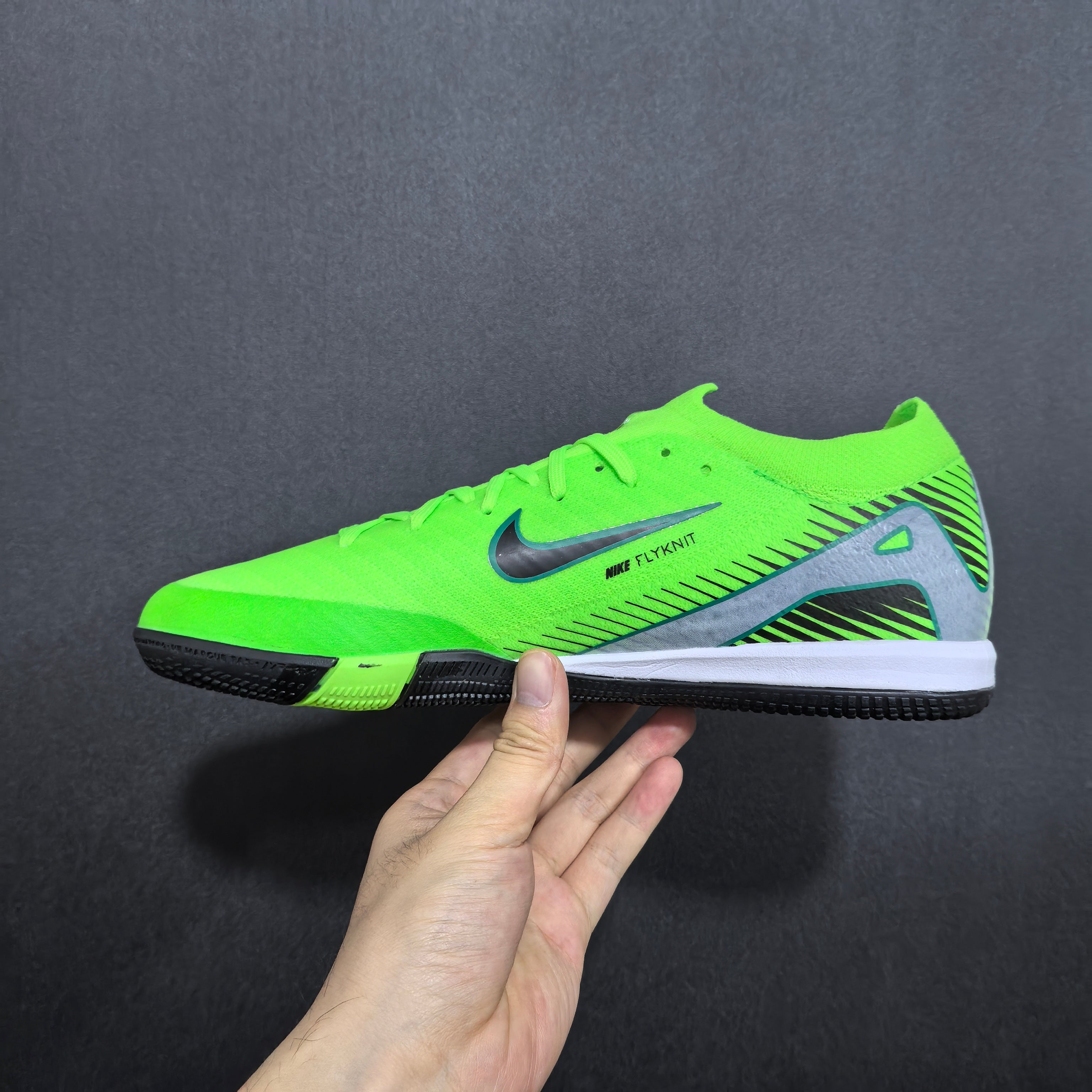 Tênis Futsal Nike Air Zoom Mercurial Vapor 16 IC Elite + Brindes Exclusivos