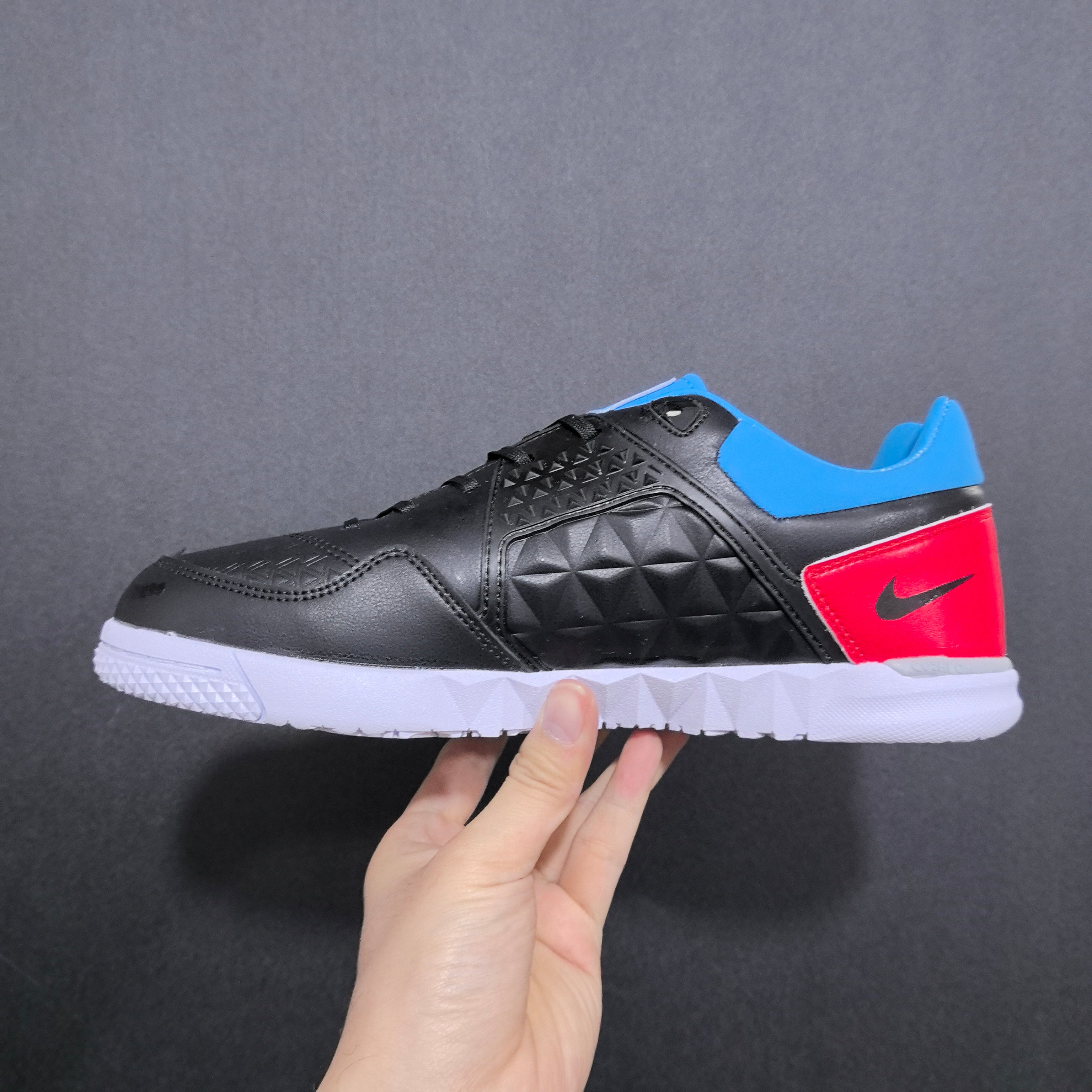 Tênis Futsal NIKE 5 Street Gato IC Elite + Brindes