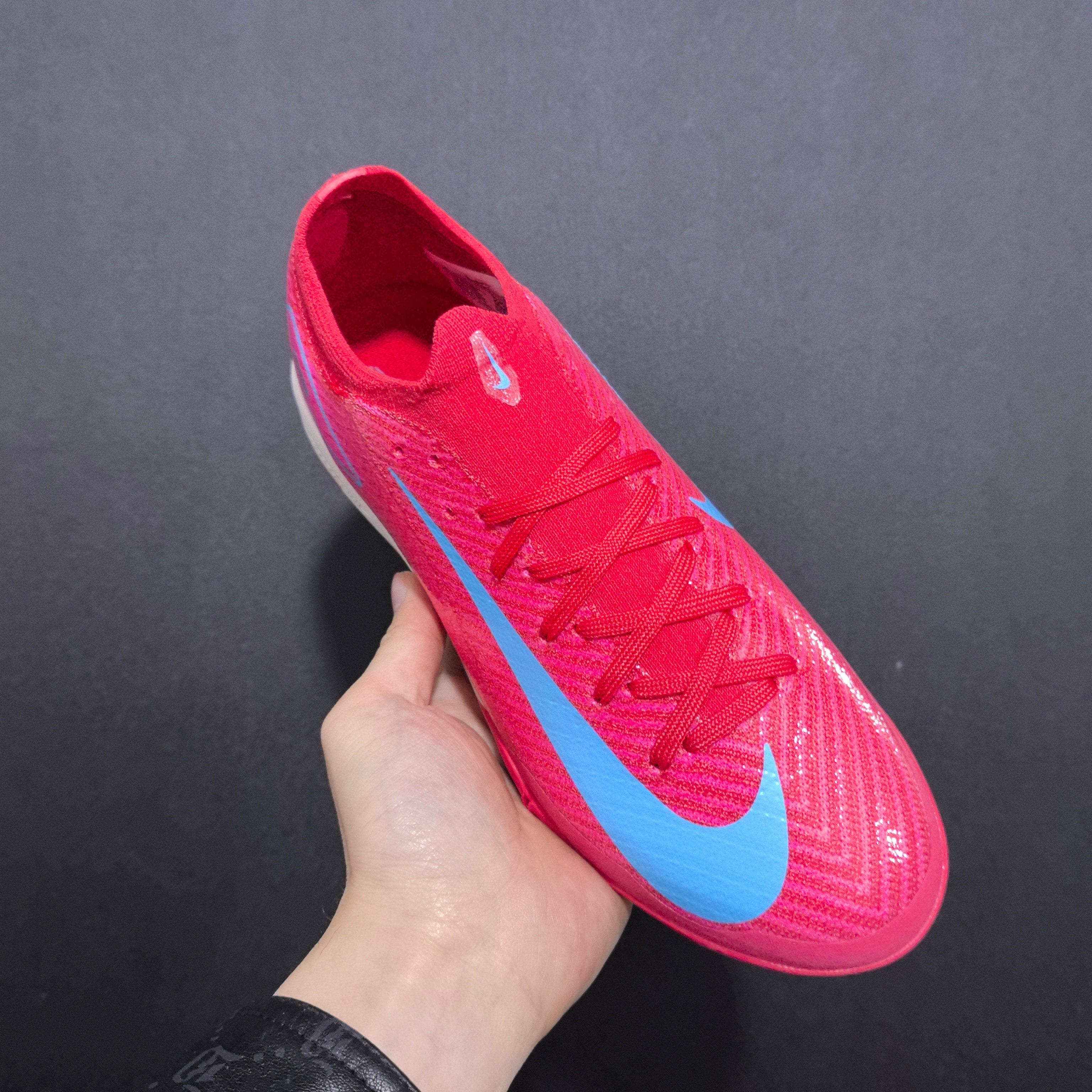 Chuteira Society Nike Air Zoom Mercurial Vapor 16 TF Elite + Brindes