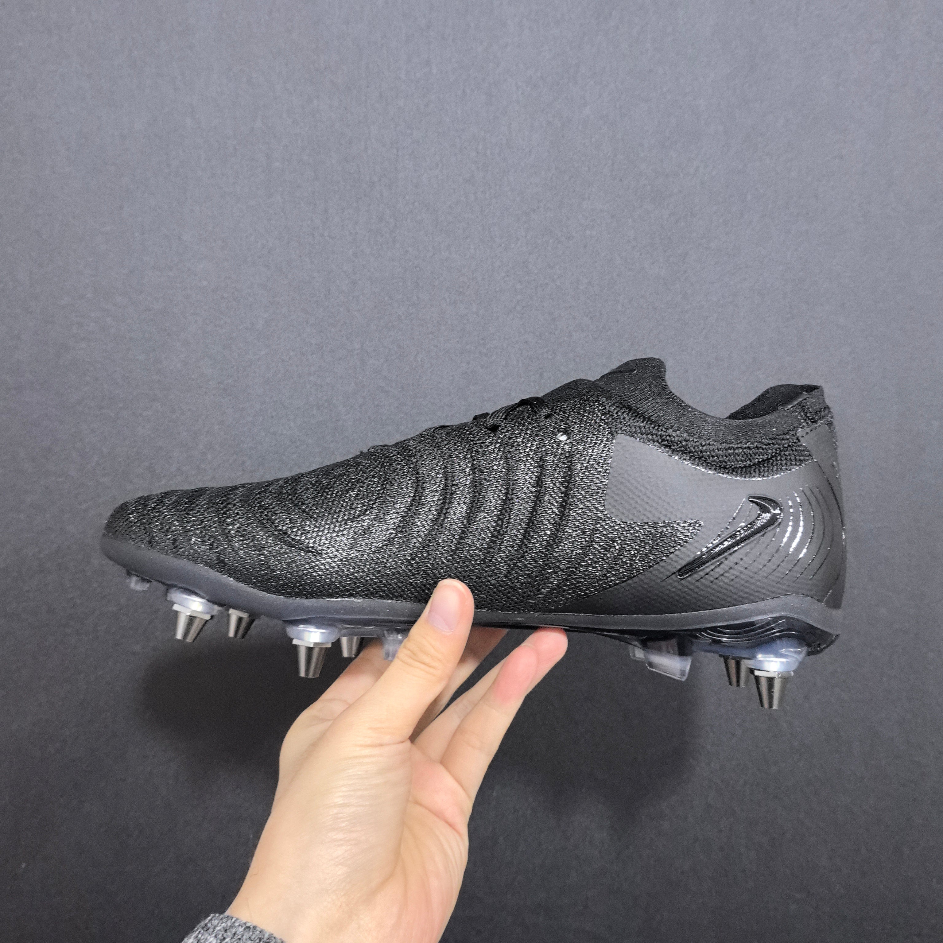 Chuteira Campo Nike Phantom Luna 2 SG Elite + Brindes