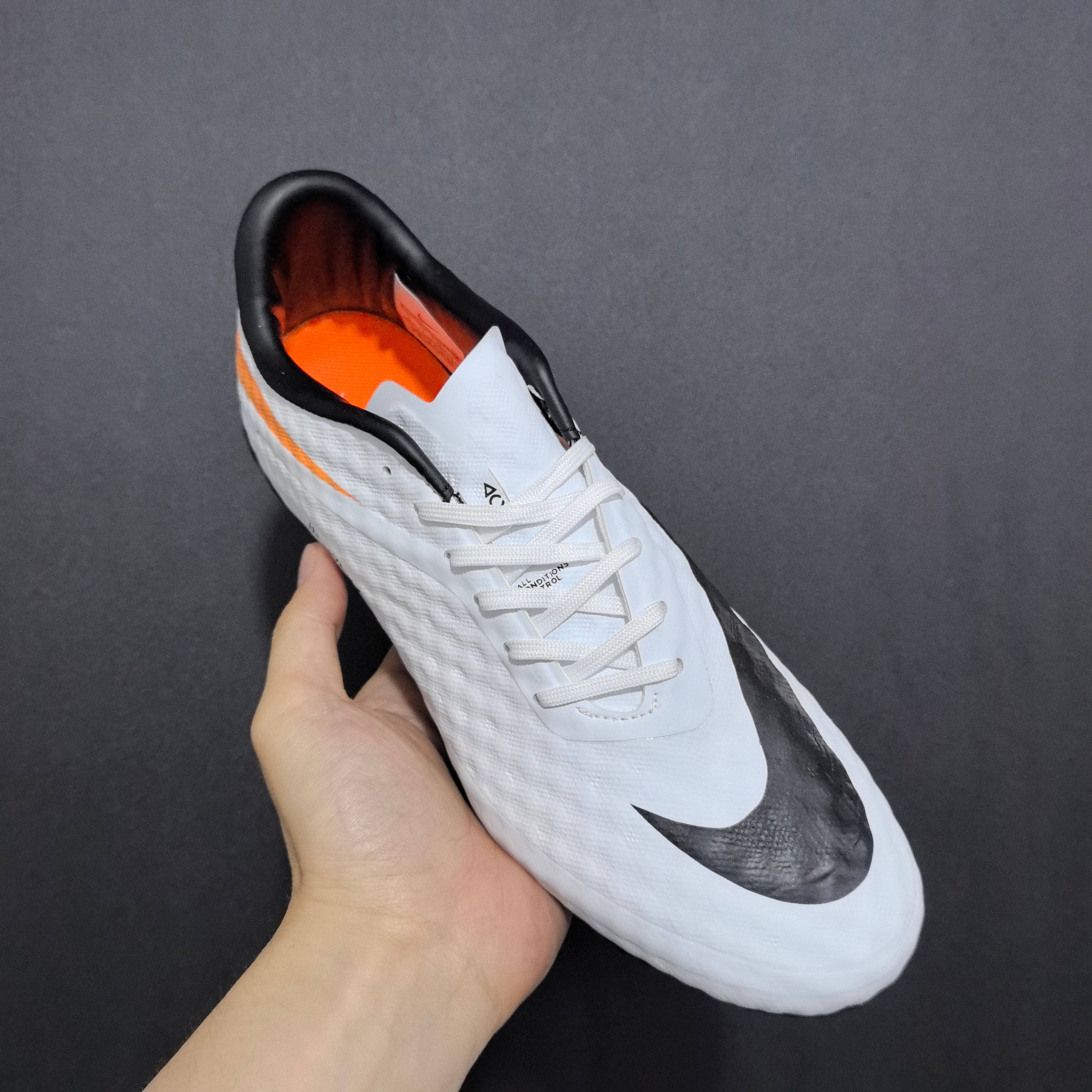 Chuteira Campo Nike Hypervenom Phantom fg Elite + Brindes