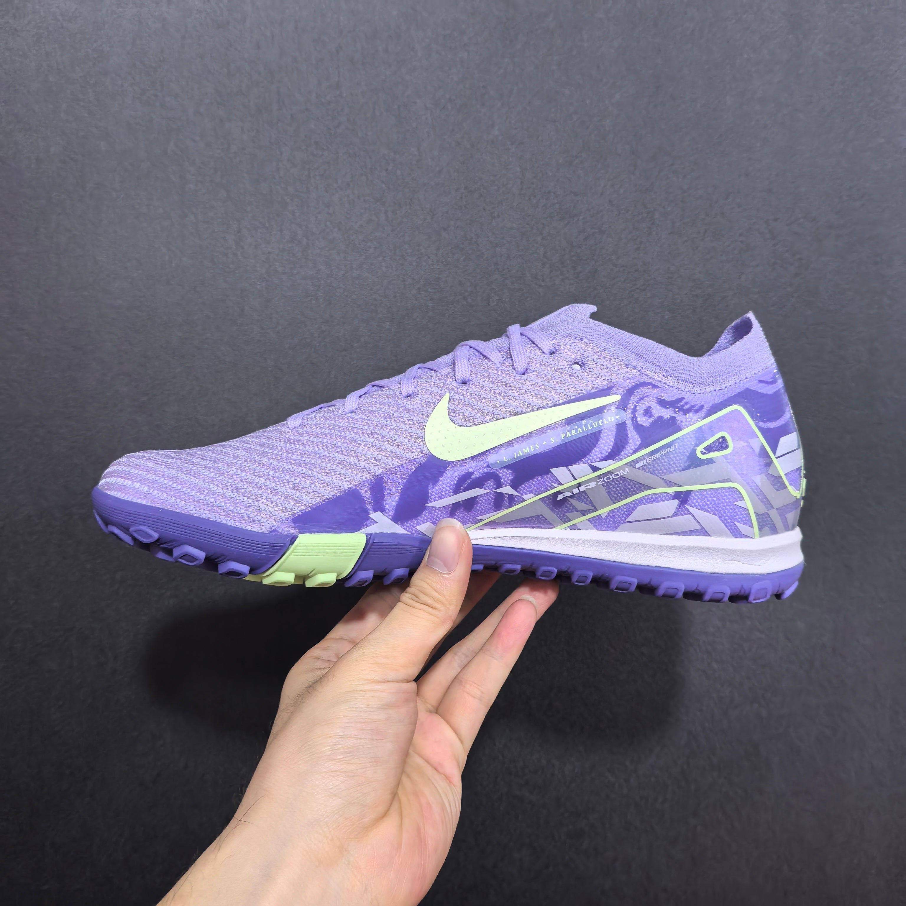 Chuteira Society Nike Air Zoom Mercurial Vapor 16 TF Elite + Brindes Exclusivos