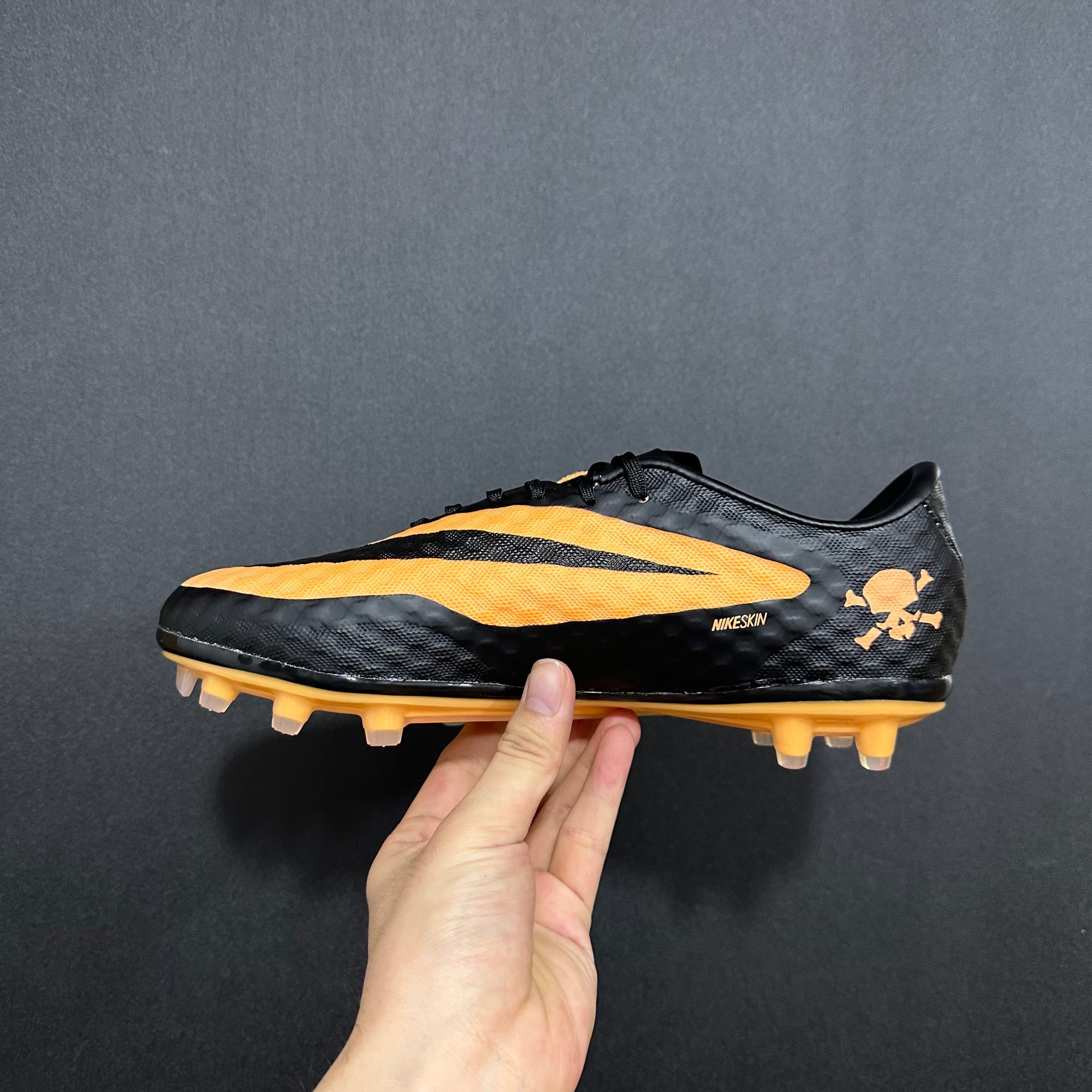 Chuteira Campo Nike Hypervenom Phantom fg Elite + Brindes