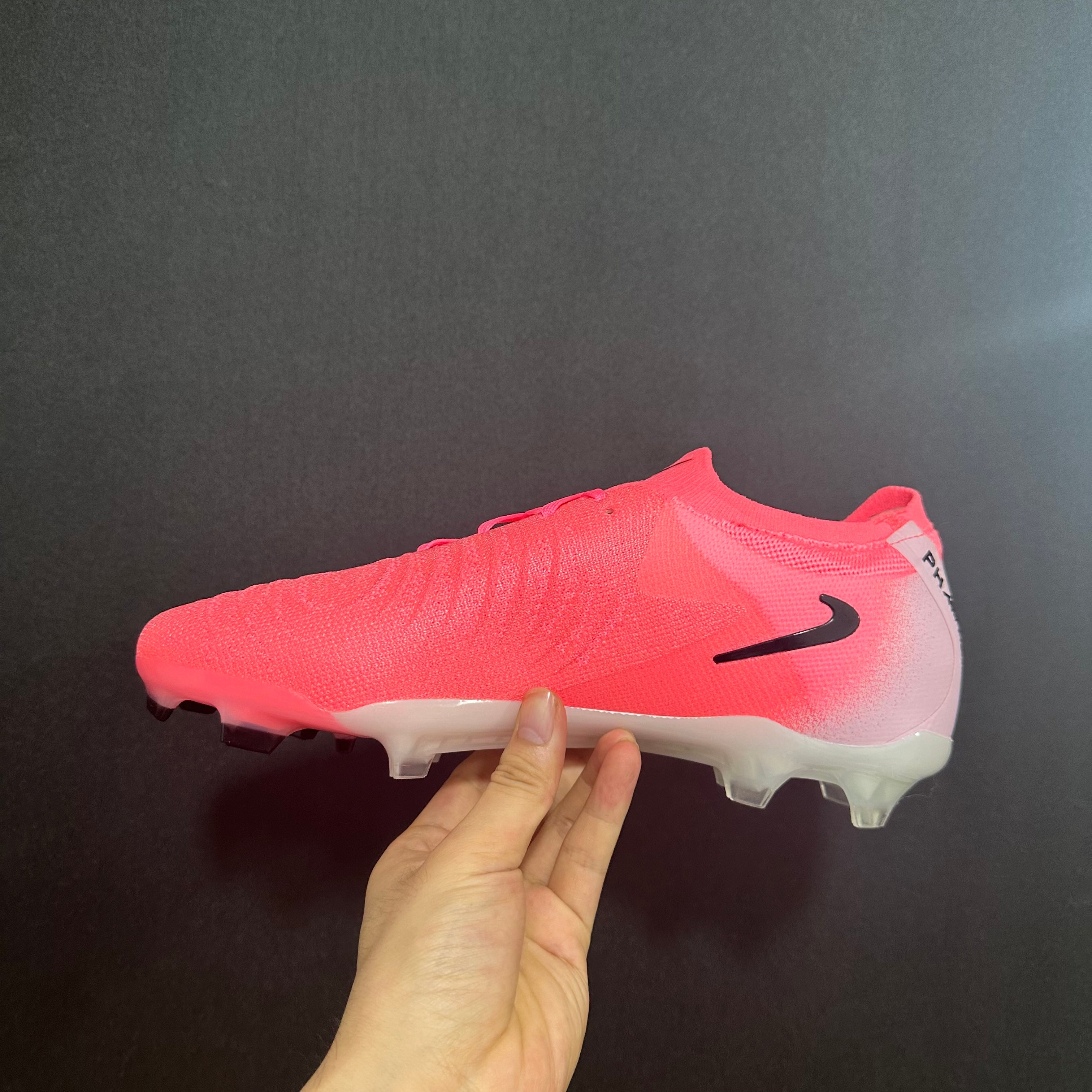 Chuteira Campo Nike Phantom Luna 2 Elite + Brindes