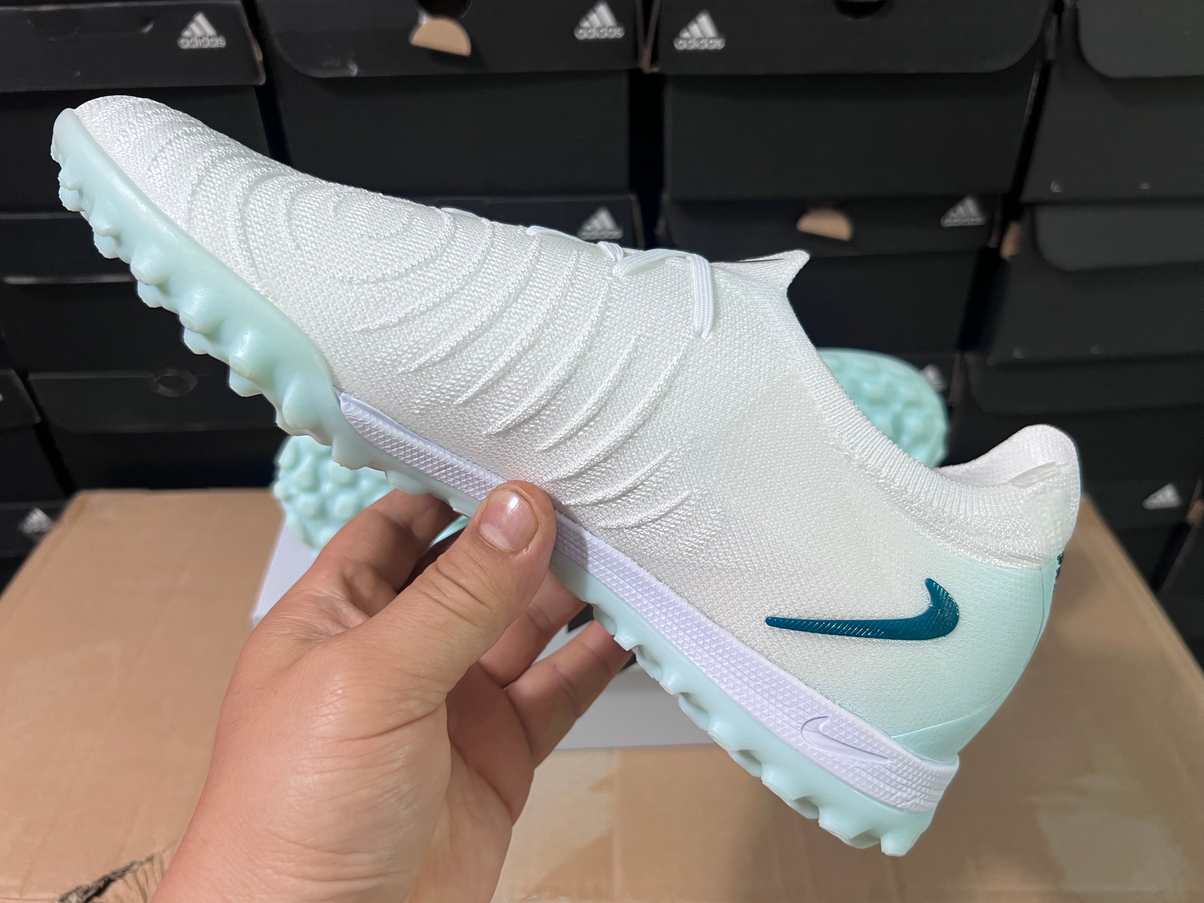 Chuteira Society Nike Phantom Luna TF 2 Elite + Brindes