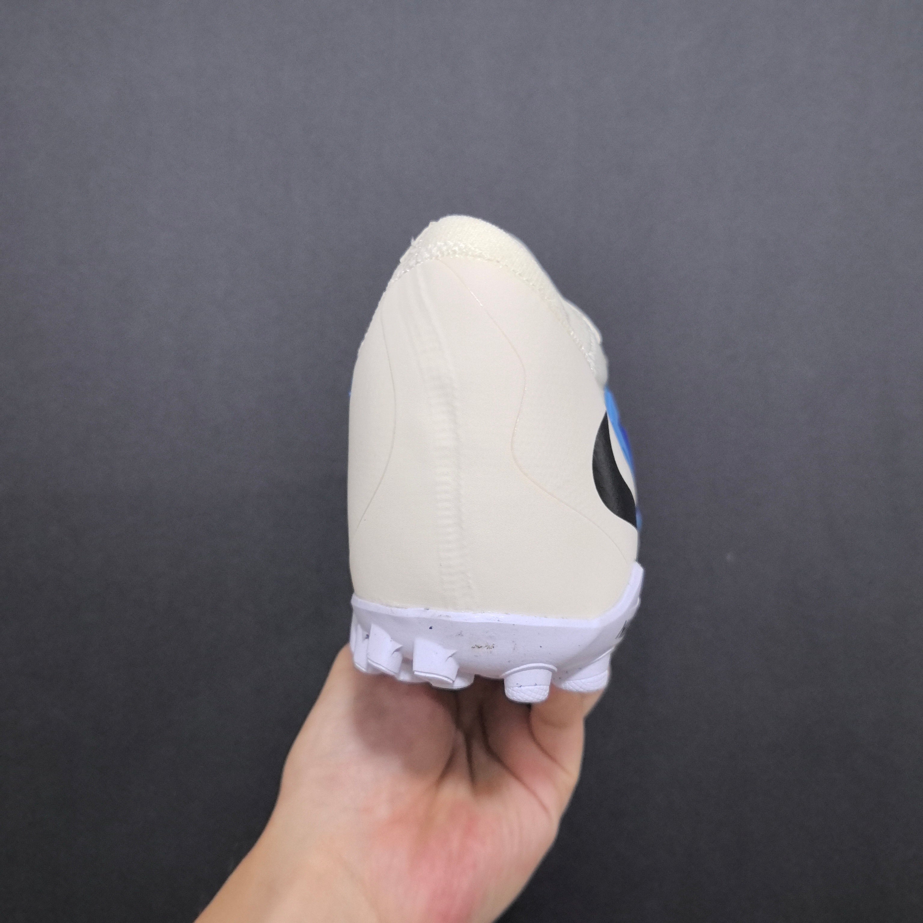 Chuteira Society Nike Phantom GX 6 TF Elite + Brindes