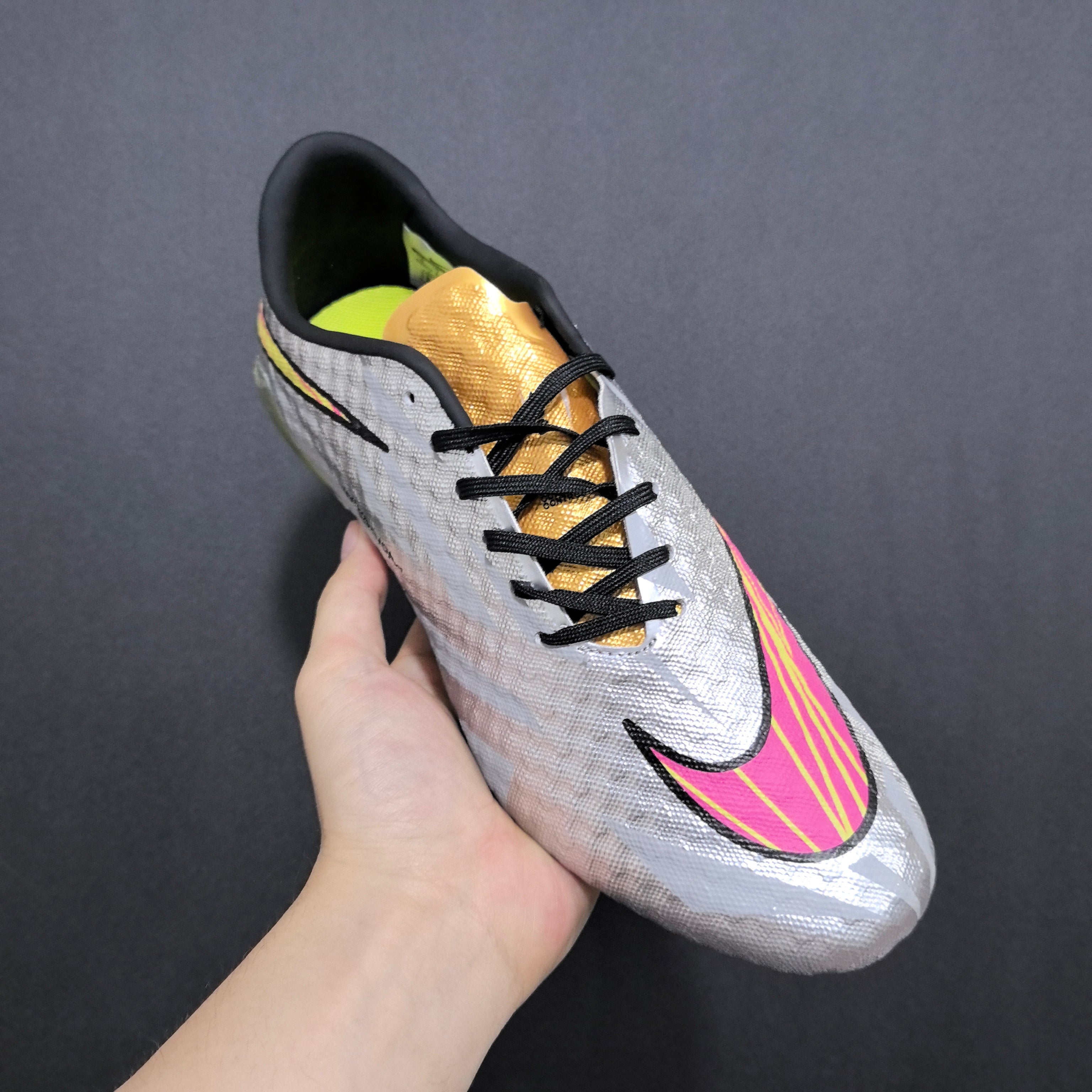 Chuteira Campo Nike Hypervenom Phantom I fg Elite + Brindes