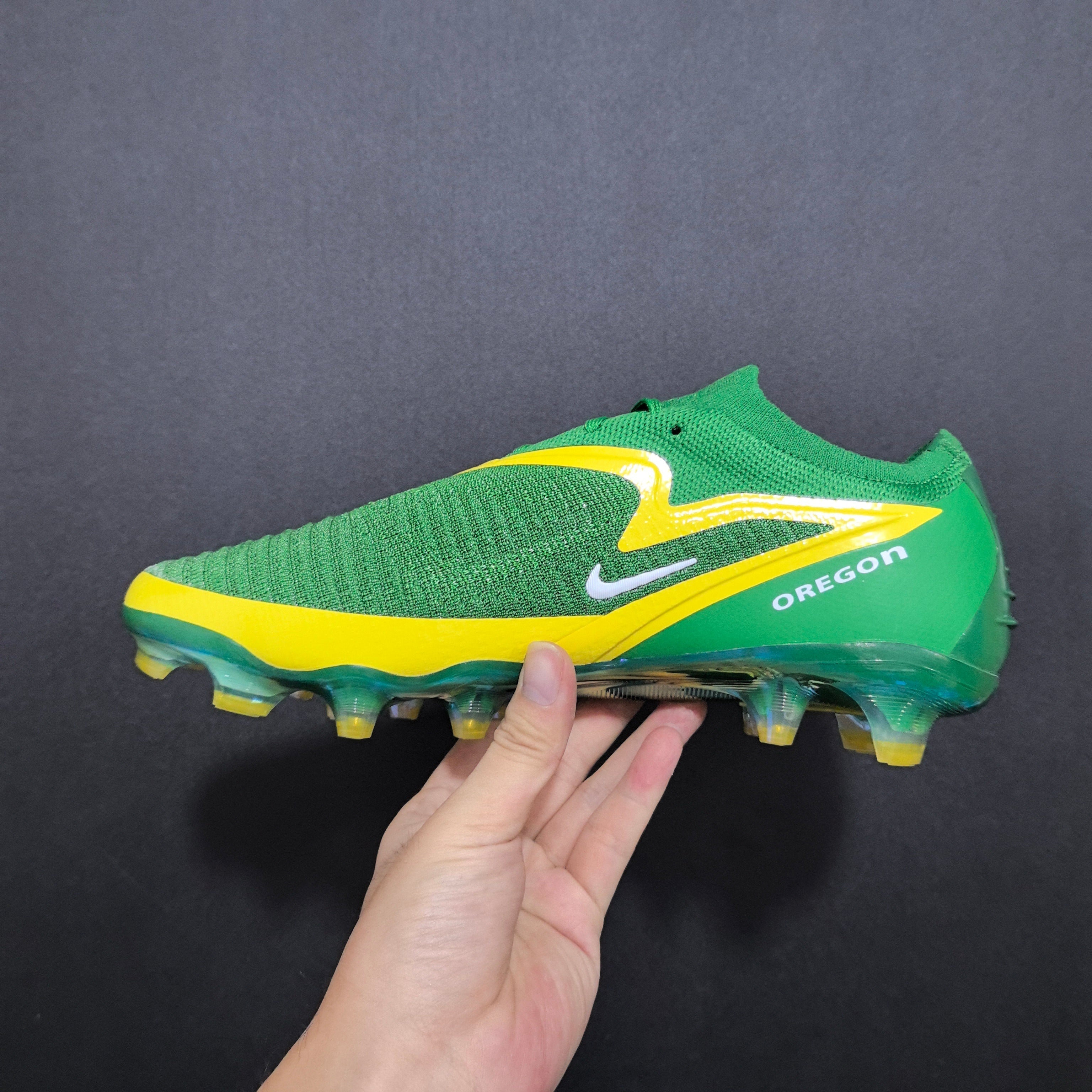 Chuteira Campo Nike Phantom GX 6 FG Elite + Brindes