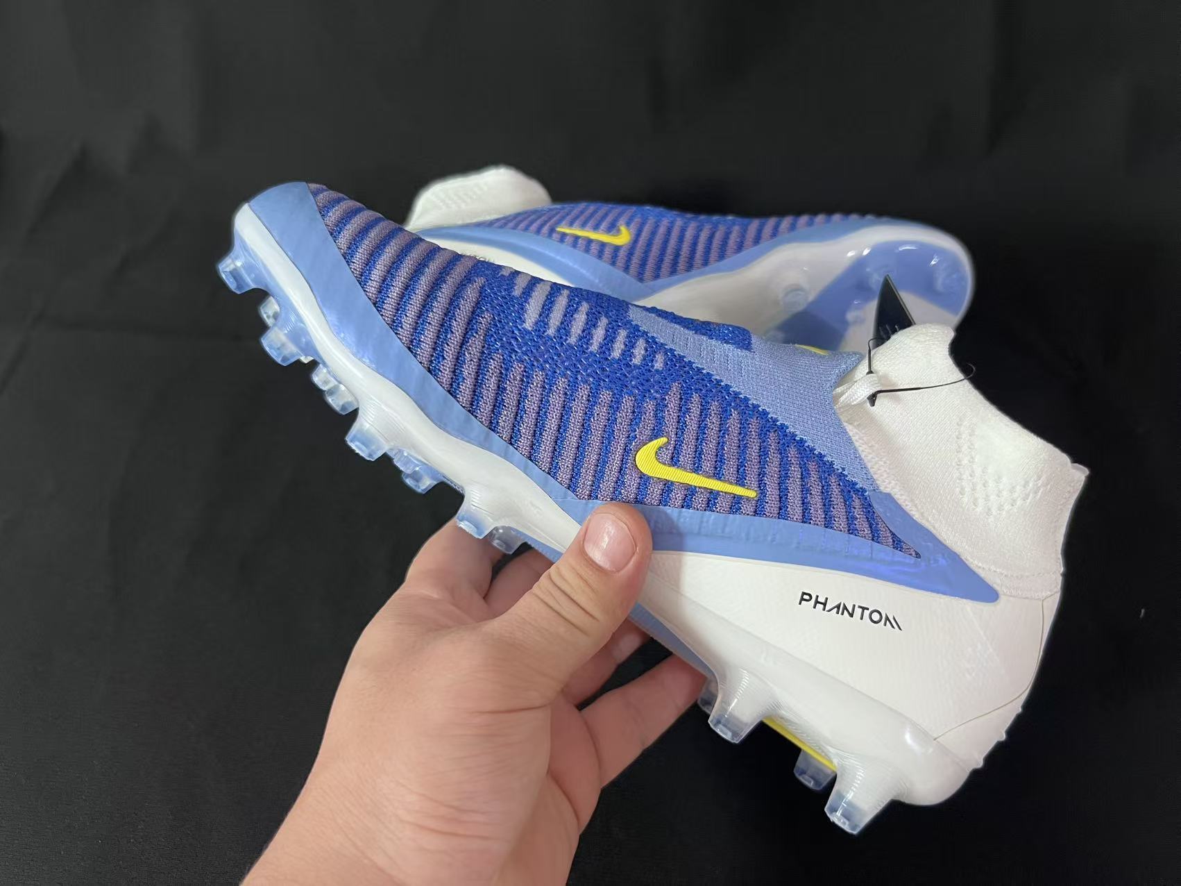 Chuteira Campo Nike Phantom GX 6 AG Elite + Brindes