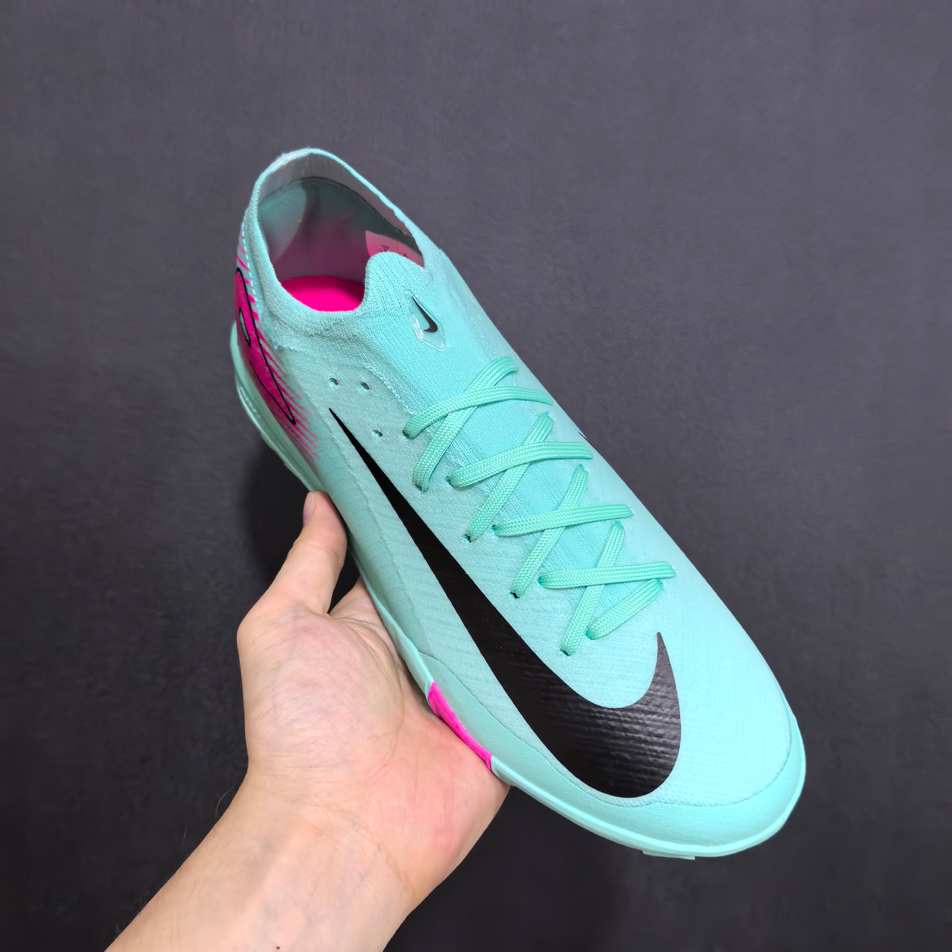 Chuteira Society Nike Air Zoom Mercurial Vapor 16 TF Elite + Brindes Exclusivos