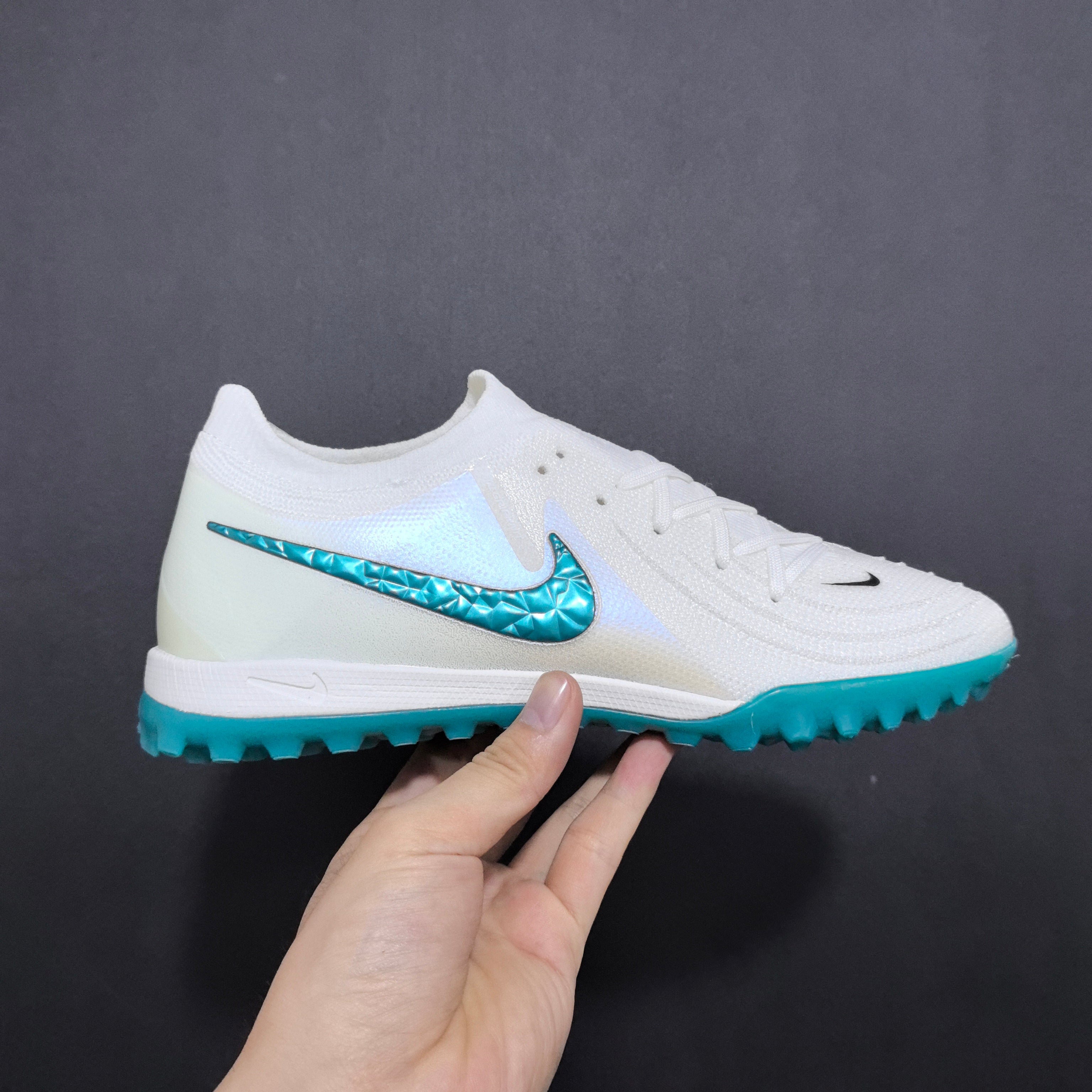 Chuteira Society Nike Phantom Luna TF 2 Elite + Brindes