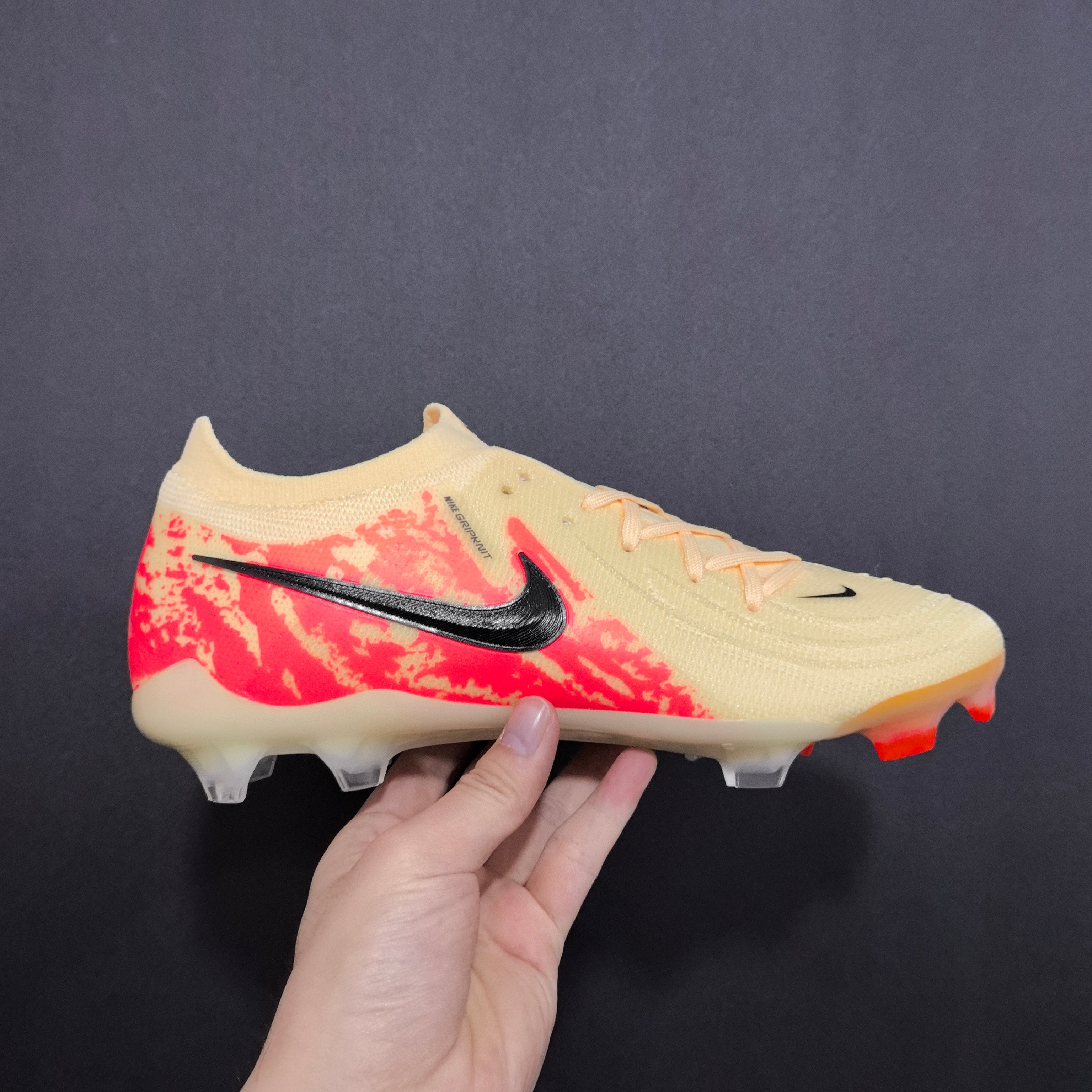 Chuteira Campo Nike Phantom Luna 2 Elite + Brindes