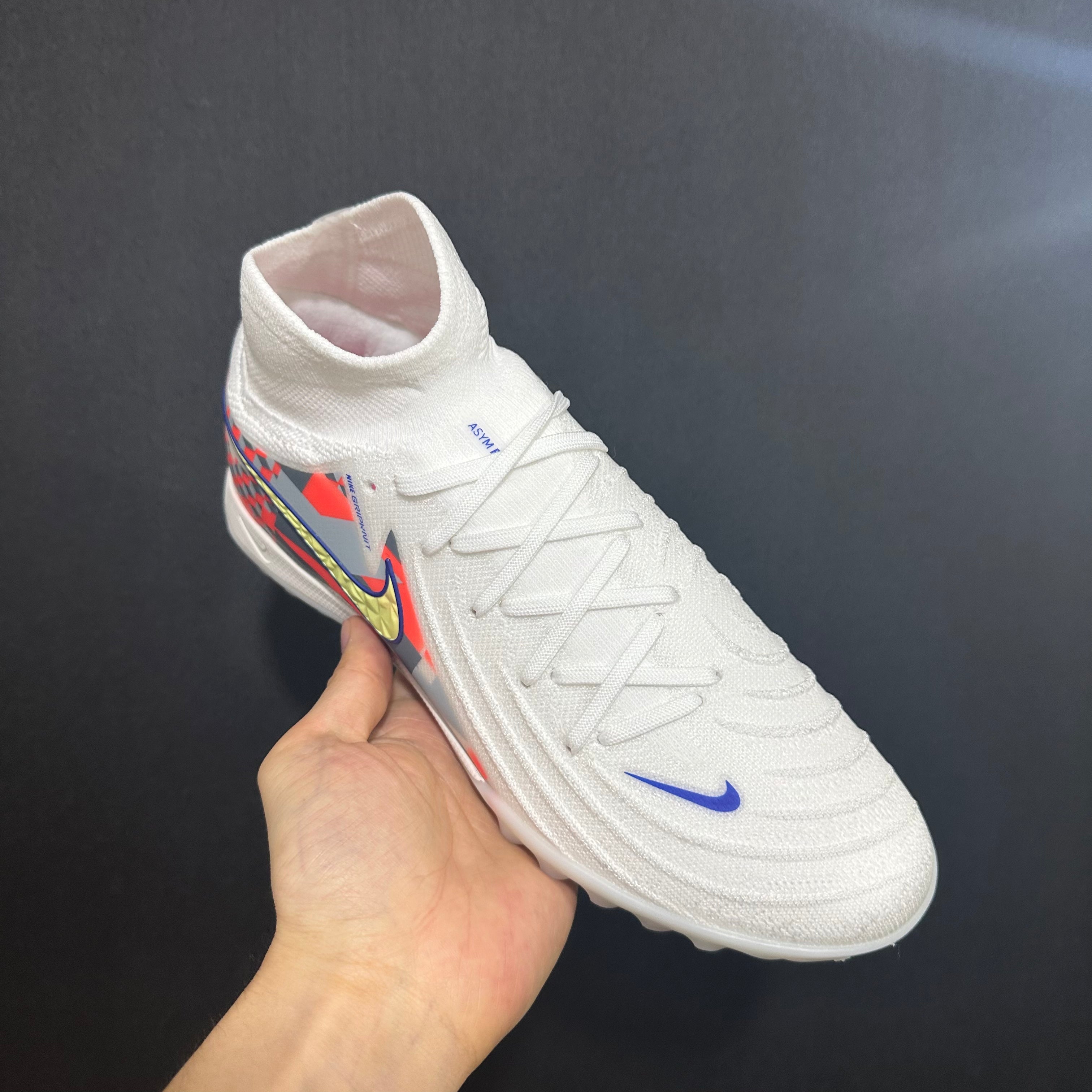 Chuteira Society Nike Phantom Luna TF 2 Elite + Brindes