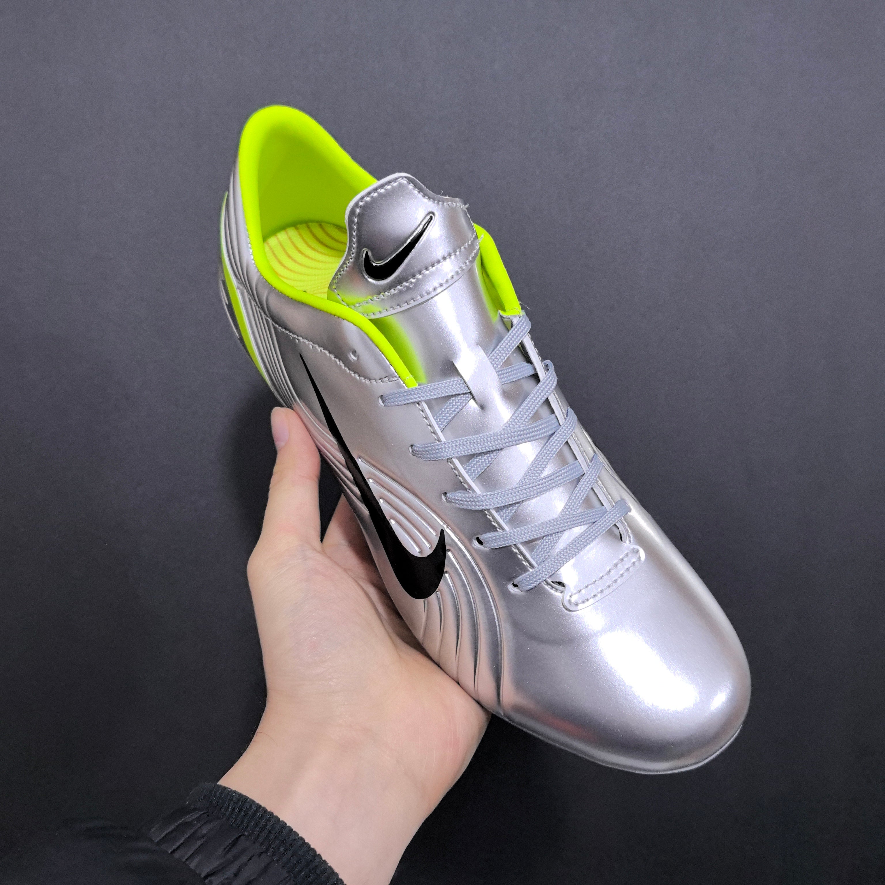 Chuteira Campo Nike Mercurial Vapor 1 (RONALDO) FG Elite + Brindes