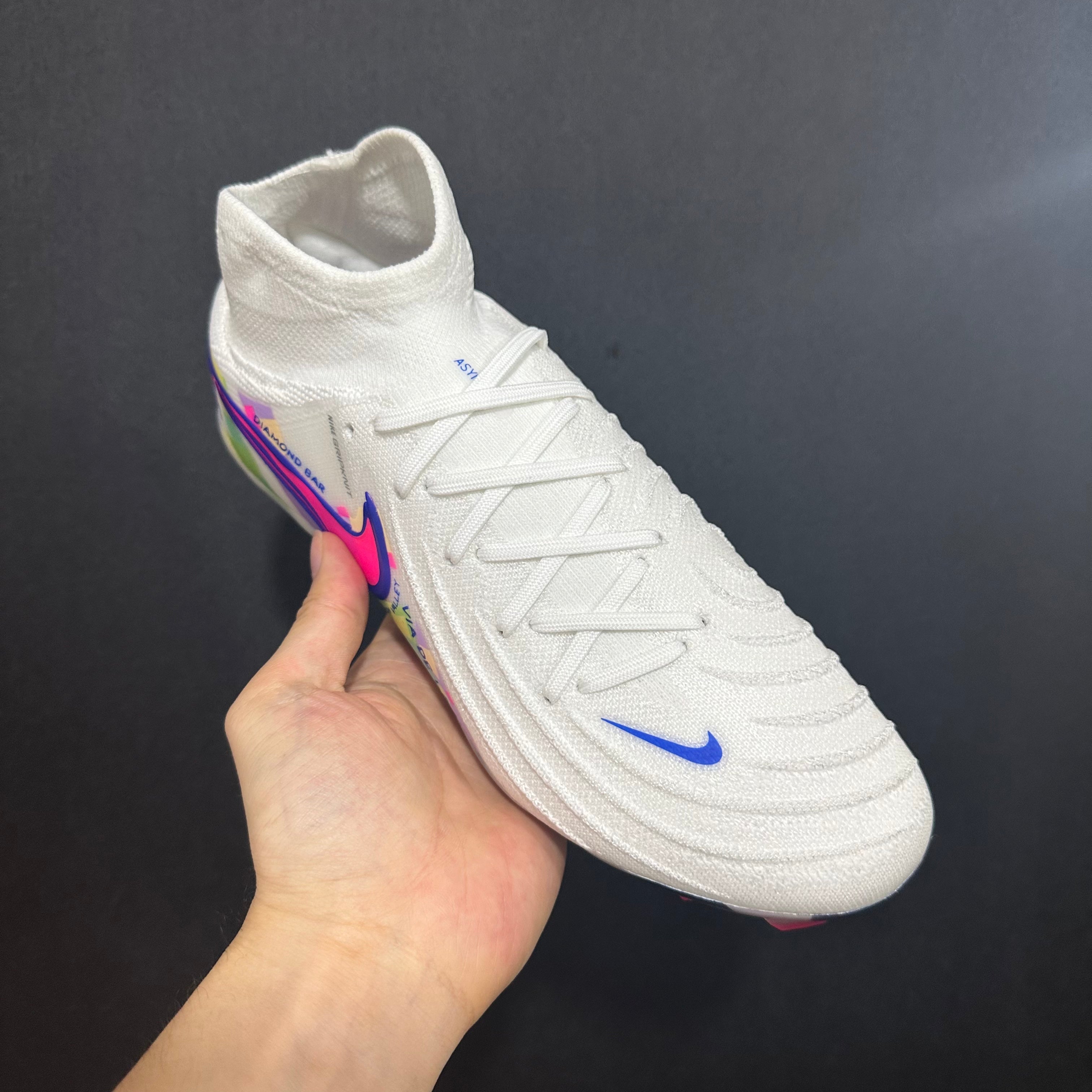 Chuteira Campo Nike Phantom Luna 2 Elite + Brindes