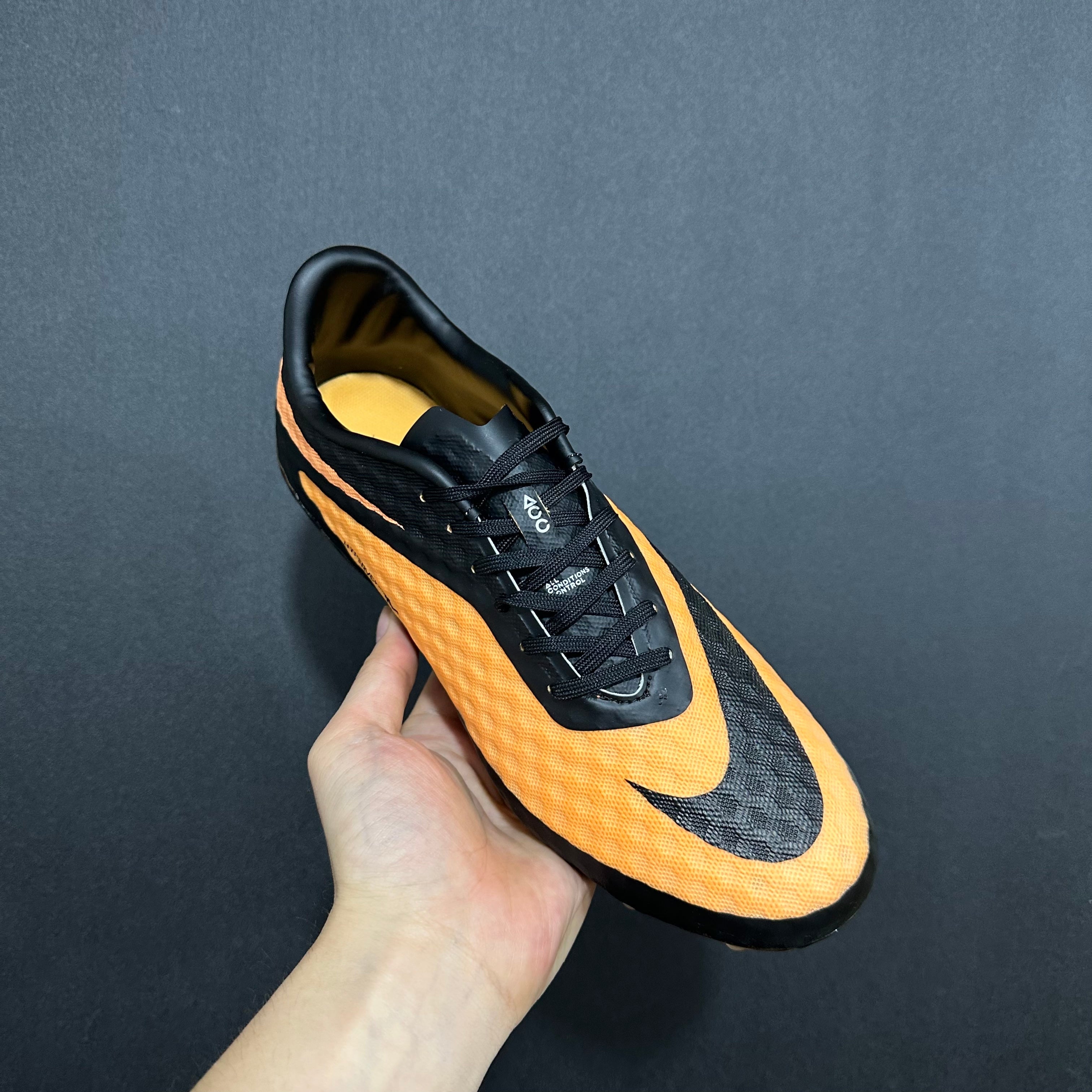 Chuteira Campo Nike Hypervenom Phantom fg Elite + Brindes