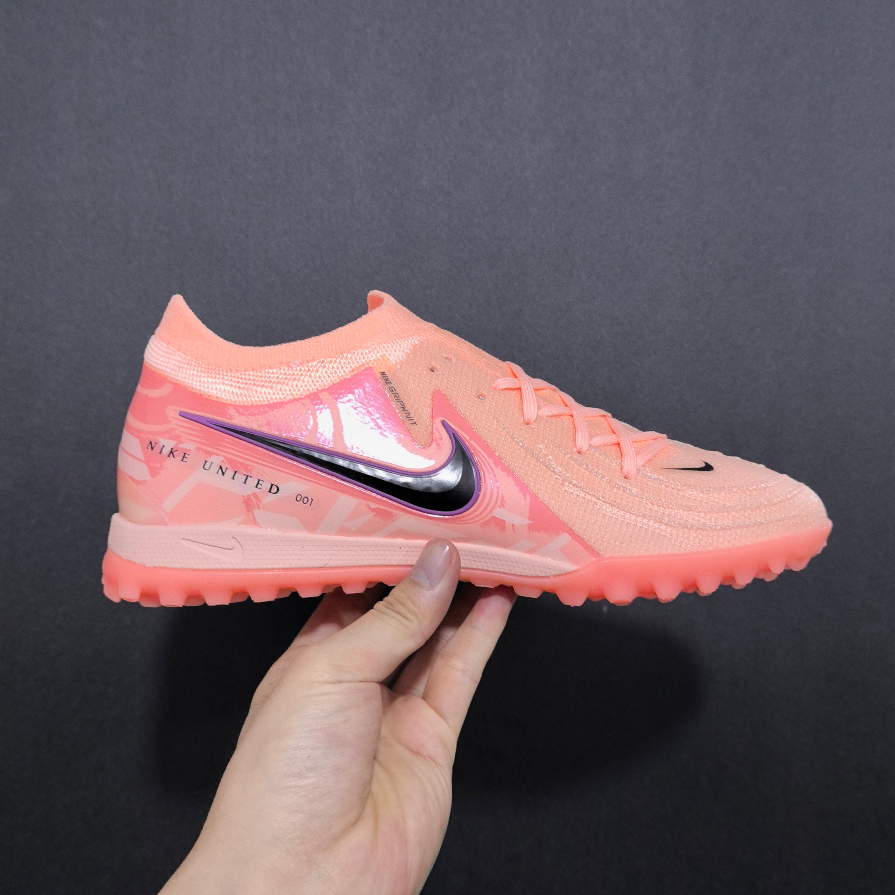 Chuteira Society Nike Phantom Luna TF 2 Elite + Brindes