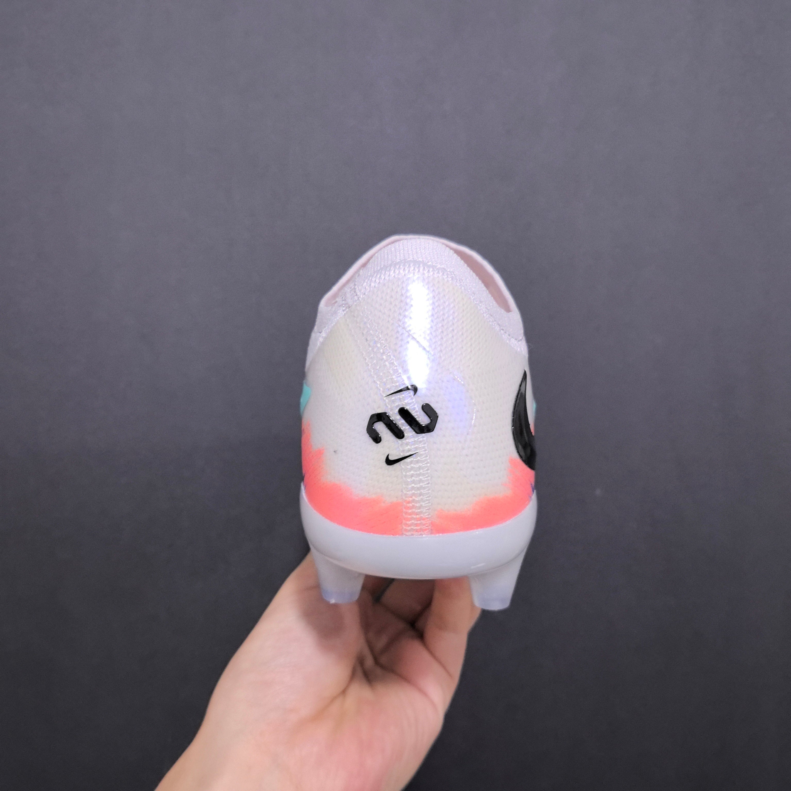 Chuteira Campo Nike Phantom GX 6 AG Elite + Brindes