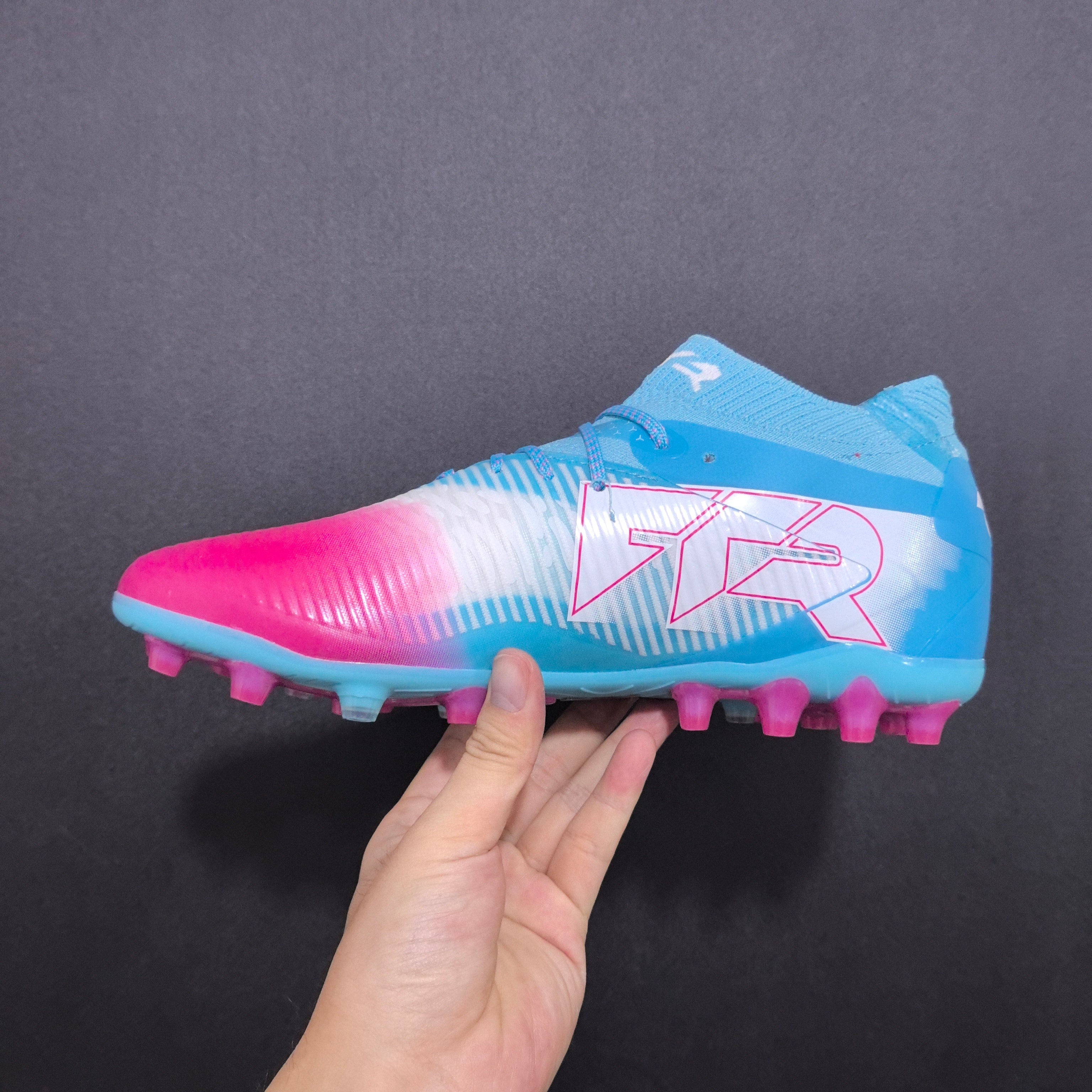 Chuteira Society Puma Future 8 MG Elite + Brindes