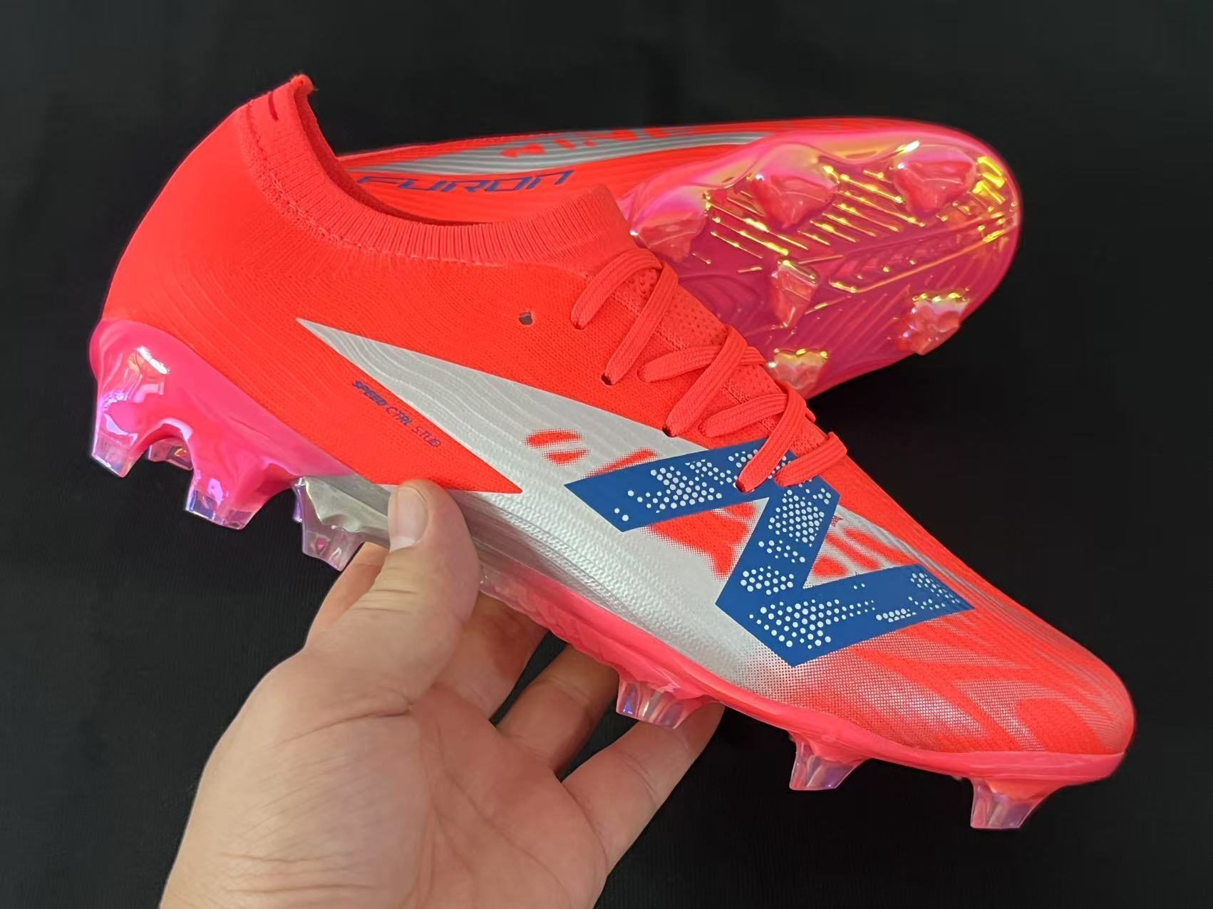 Chuteira Campo New Balance Furon V8  FG Elite + Brindes