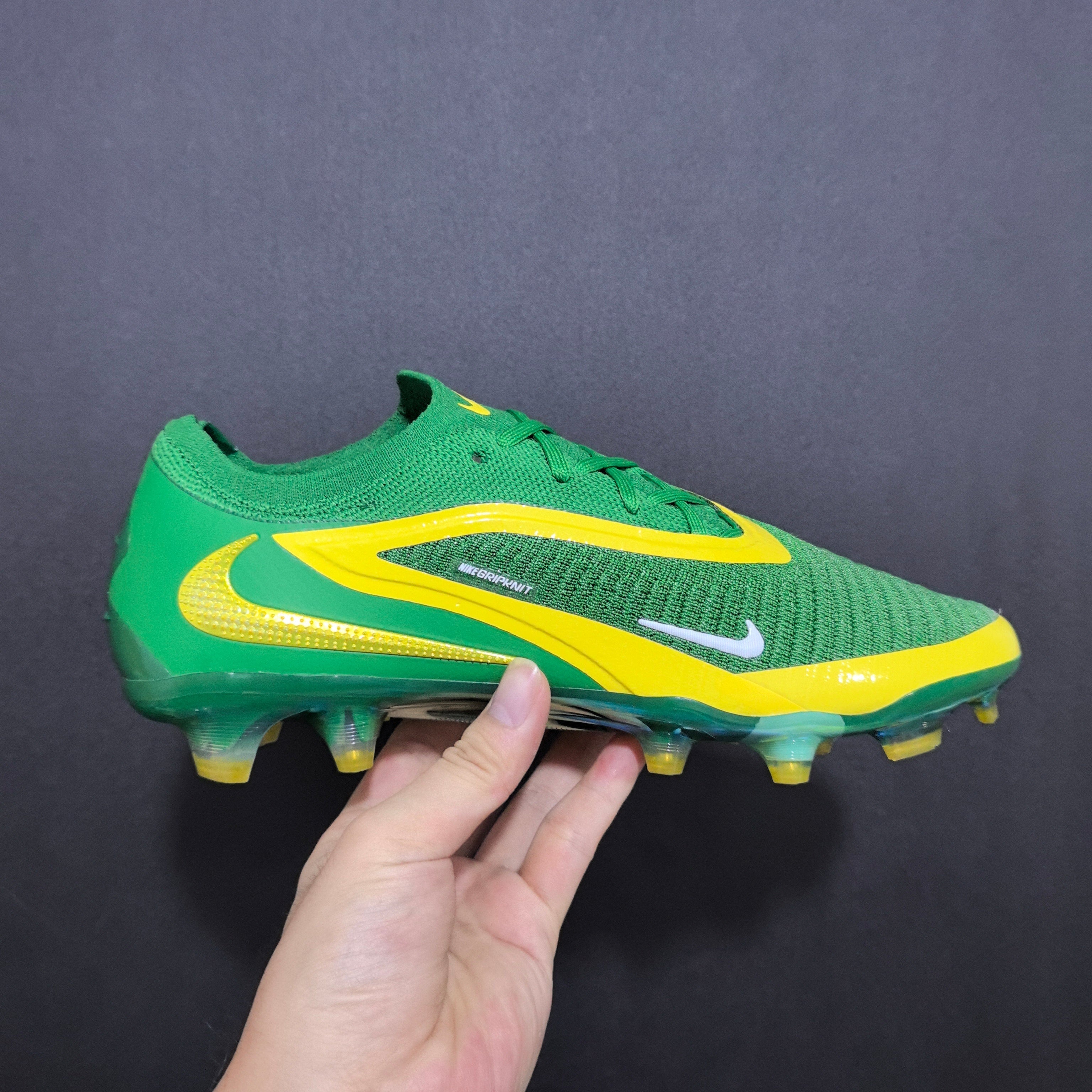Chuteira Campo Nike Phantom GX 6 FG Elite + Brindes