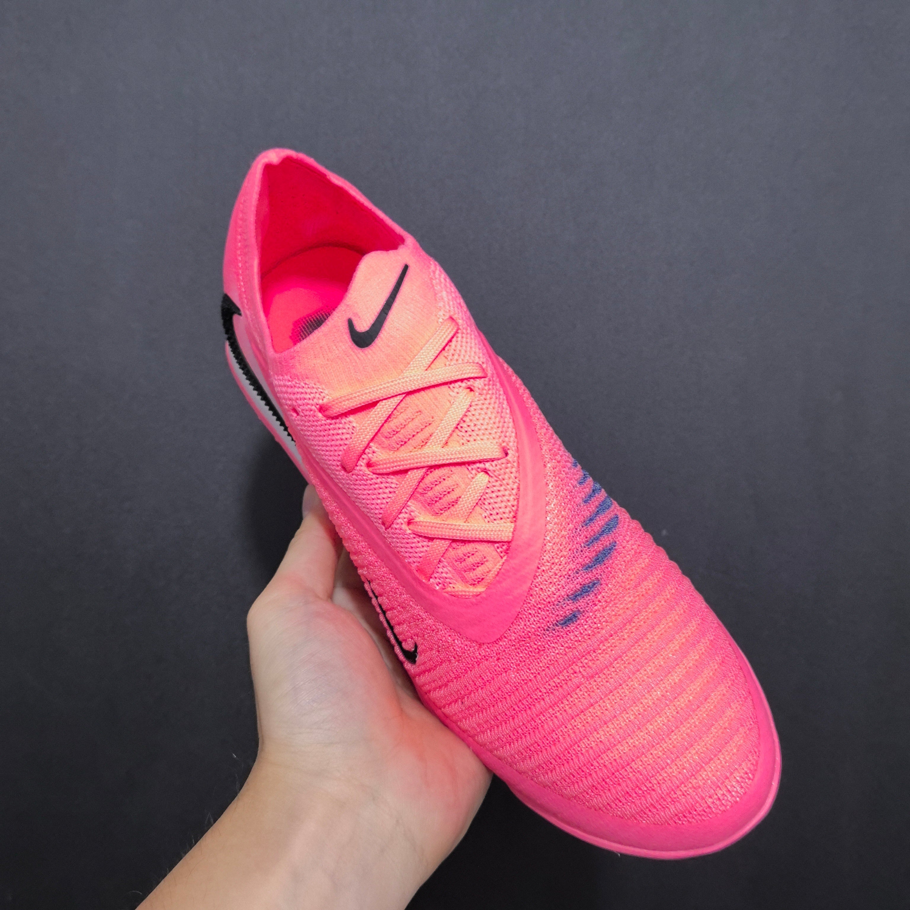 Chuteira Society Nike Phantom GX 6 TF Elite + Brindes