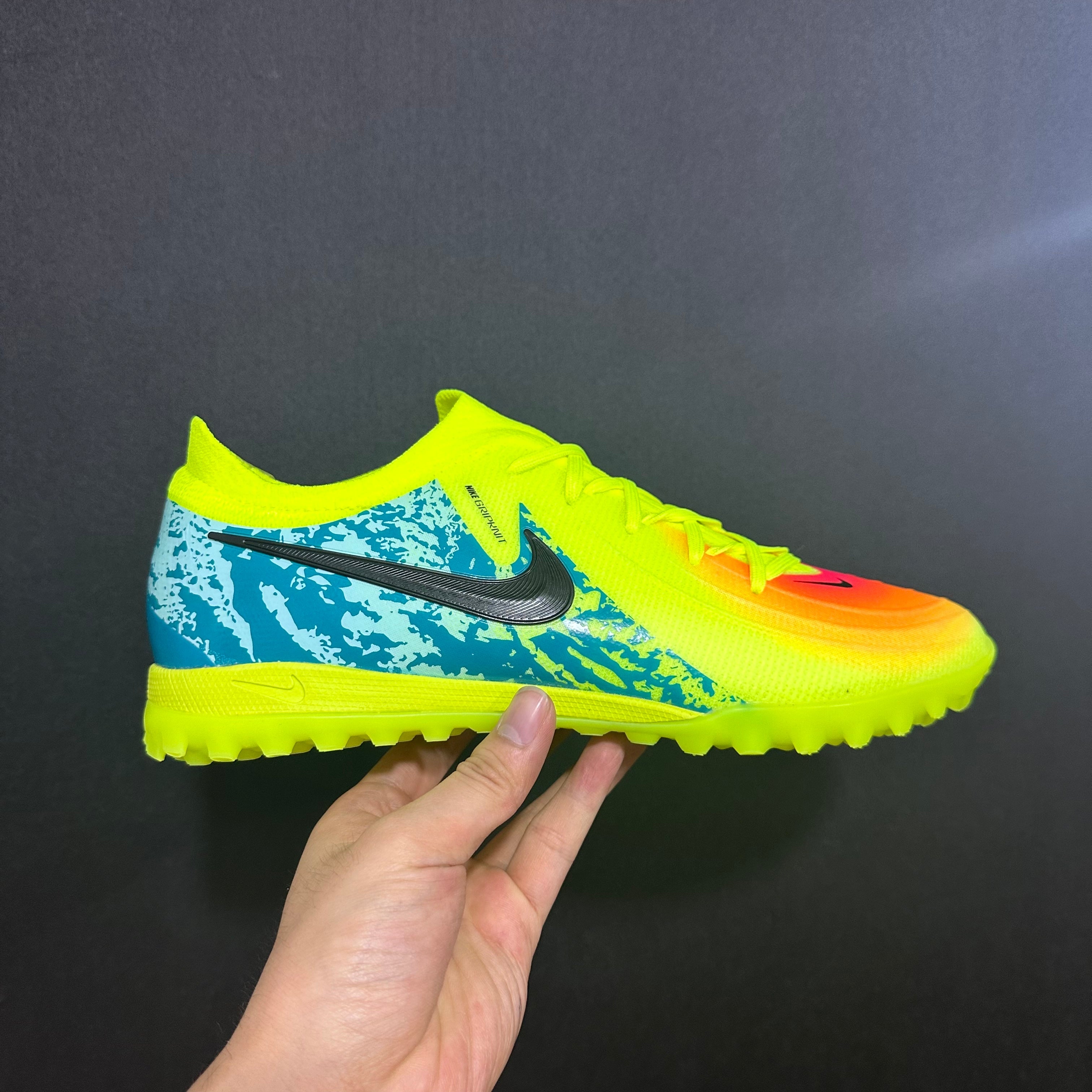 Chuteira Society Nike Phantom Luna TF 2 Elite + Brindes