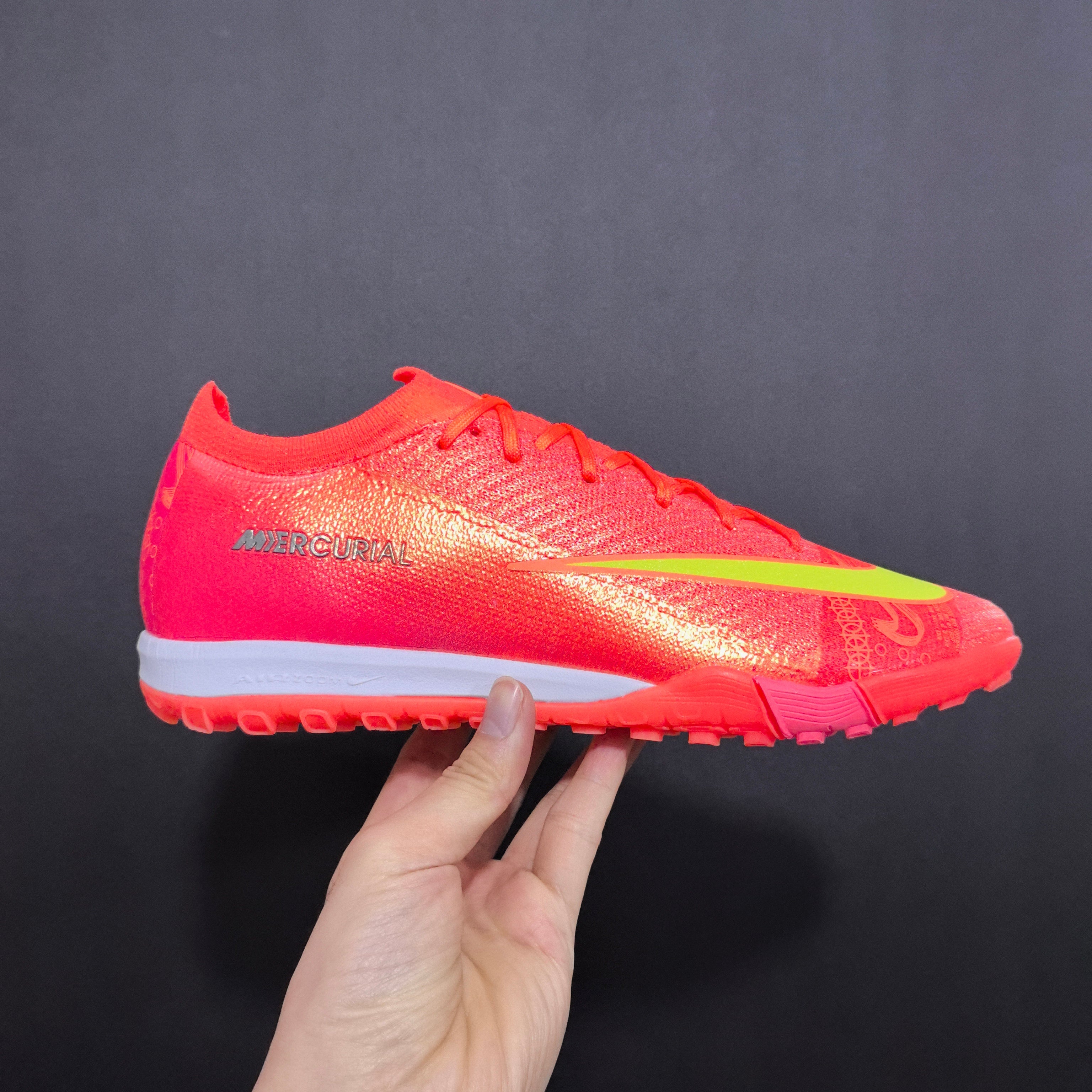 Chuteira Society Nike Air Zoom Mercurial Vapor 16 TF Elite + Brindes