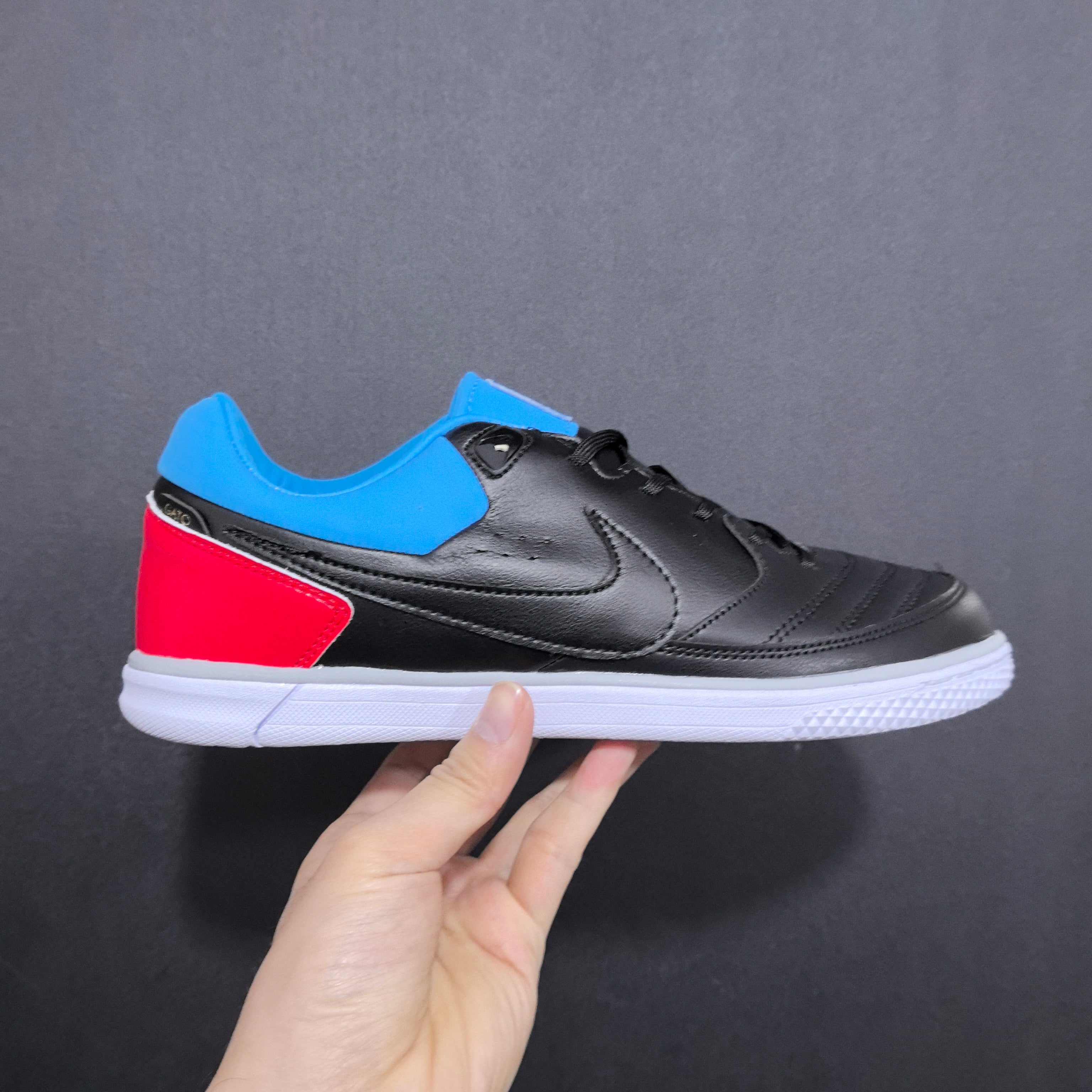 Tênis Futsal NIKE 5 Street Gato IC Elite + Brindes