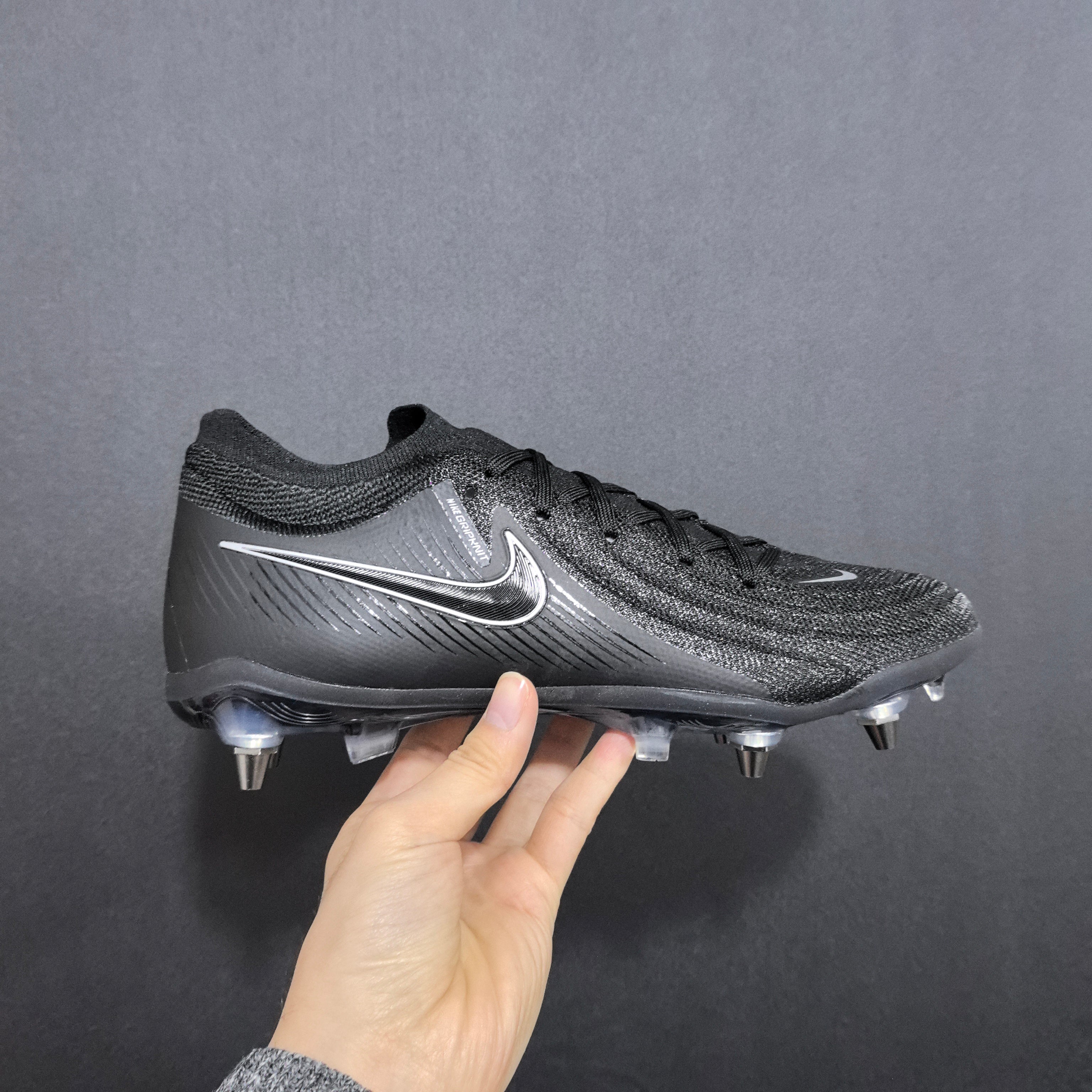 Chuteira Campo Nike Phantom Luna 2 SG Elite + Brindes