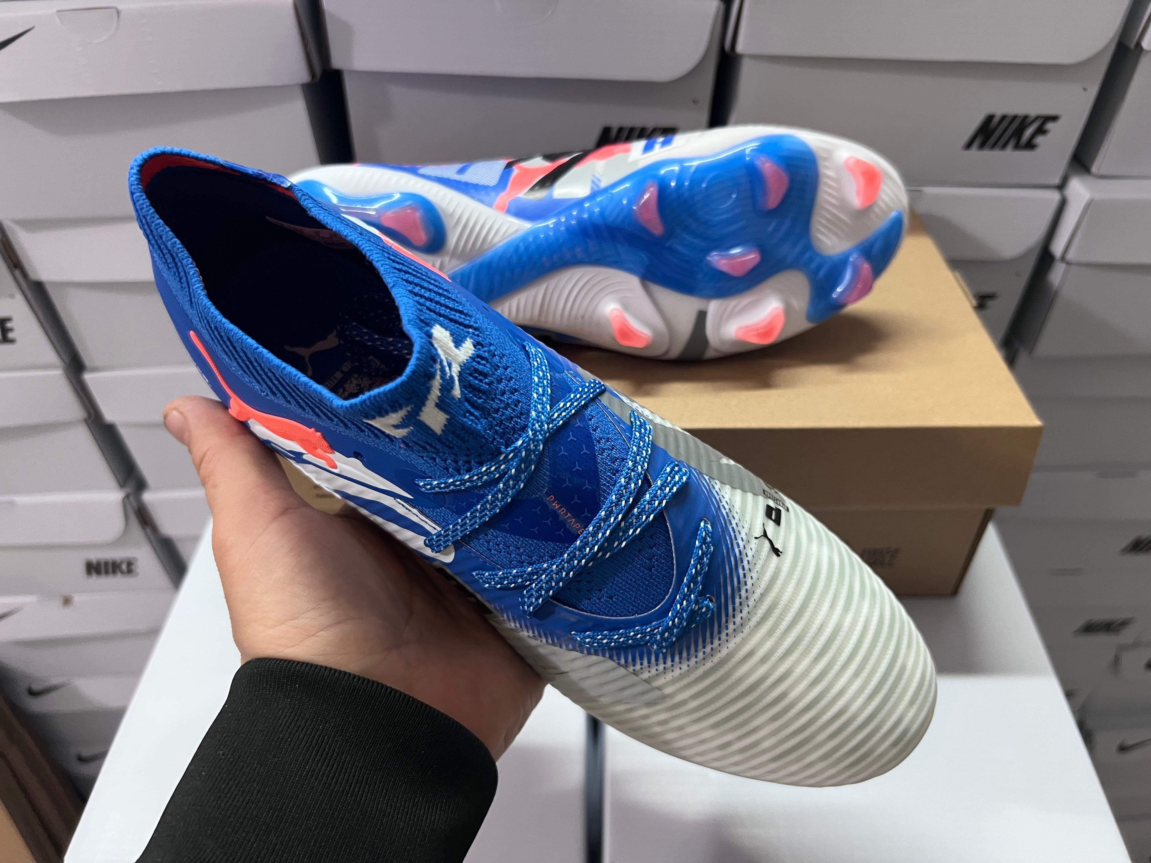 Chuteira Campo Puma Future 8 FG/AG Elite + Brindes