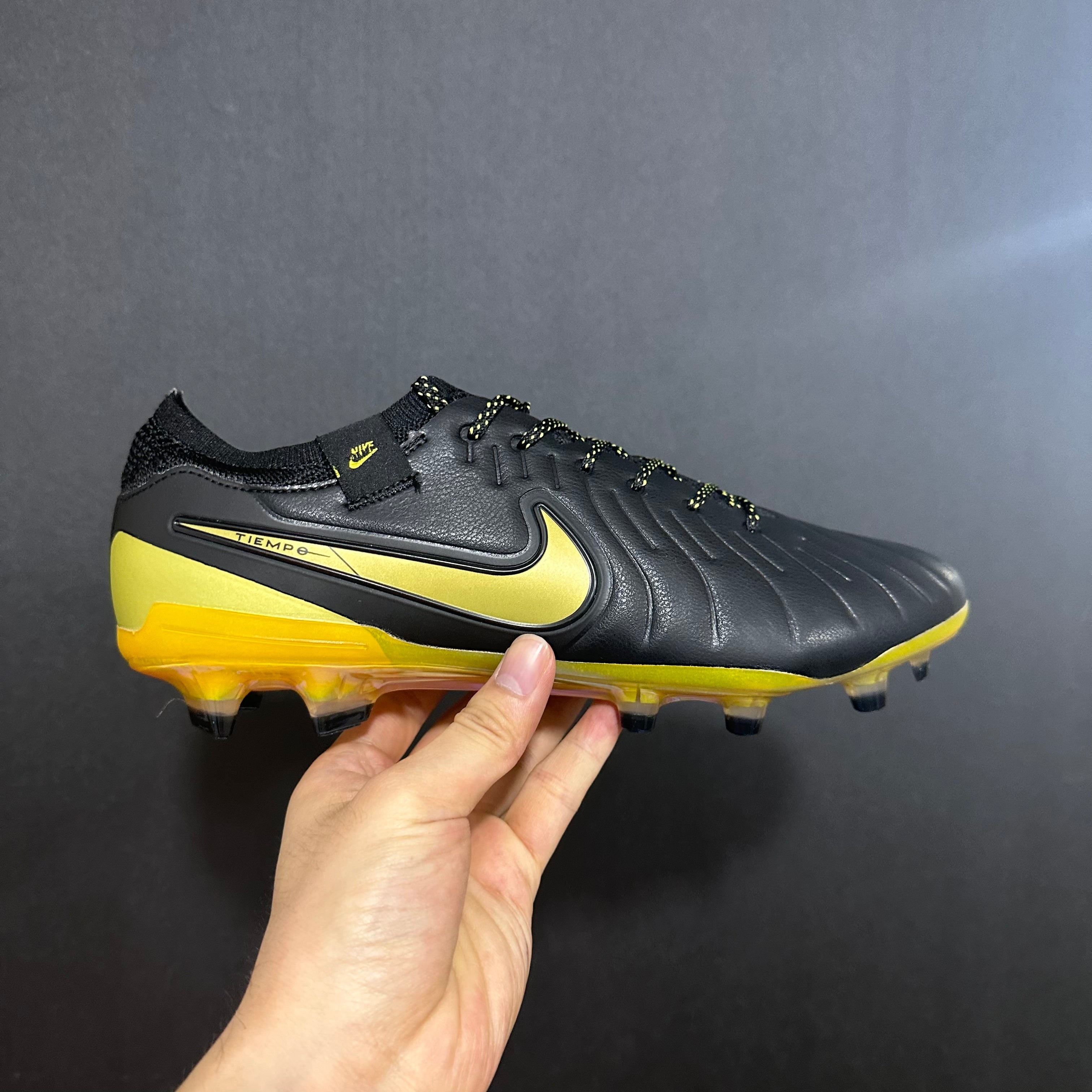 Chuteira Campo Nike Tiempo Legend 10 Elite + Brindes