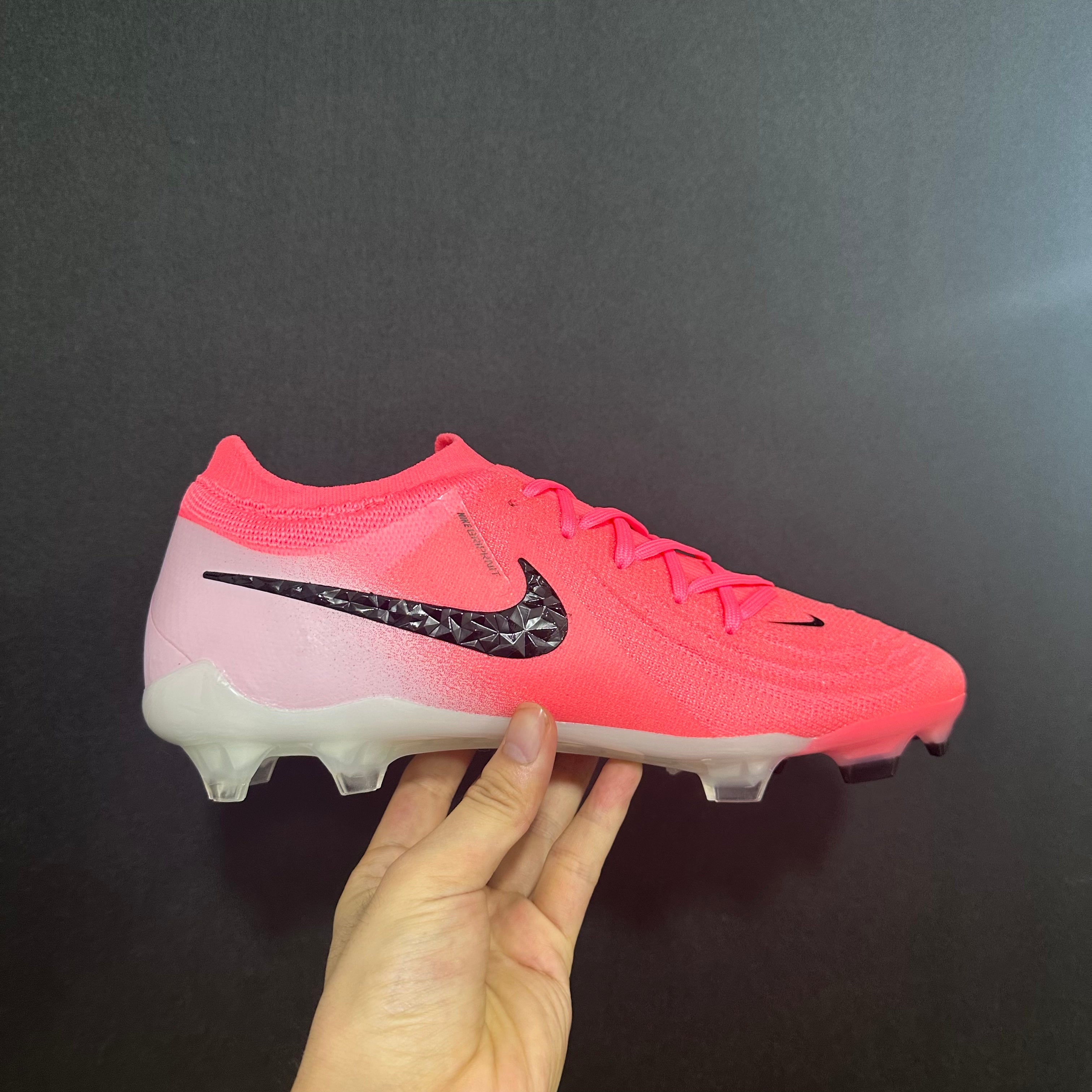 Chuteira Campo Nike Phantom Luna 2 Elite + Brindes