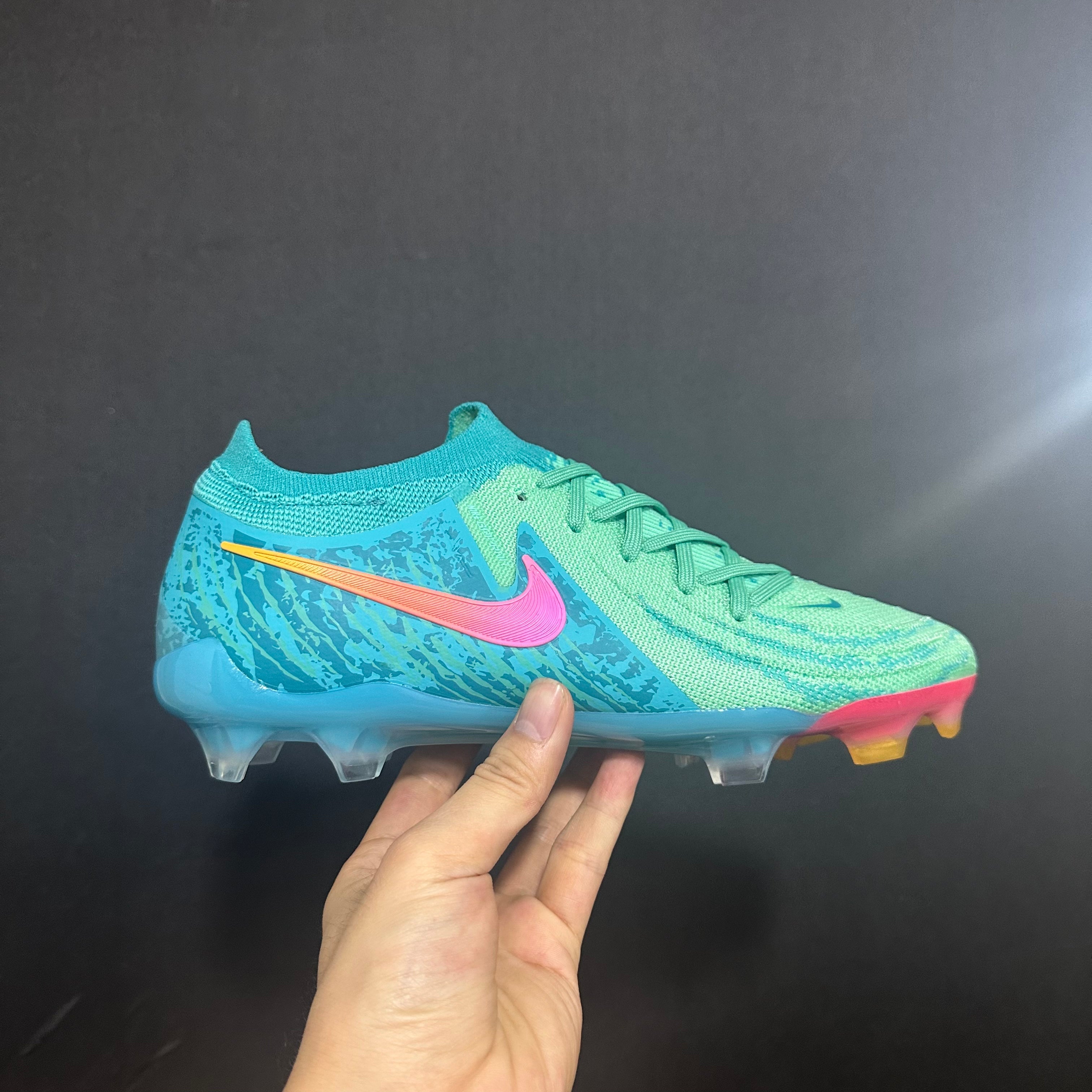 Chuteira Campo Nike Phantom Luna 2 Elite + Brindes