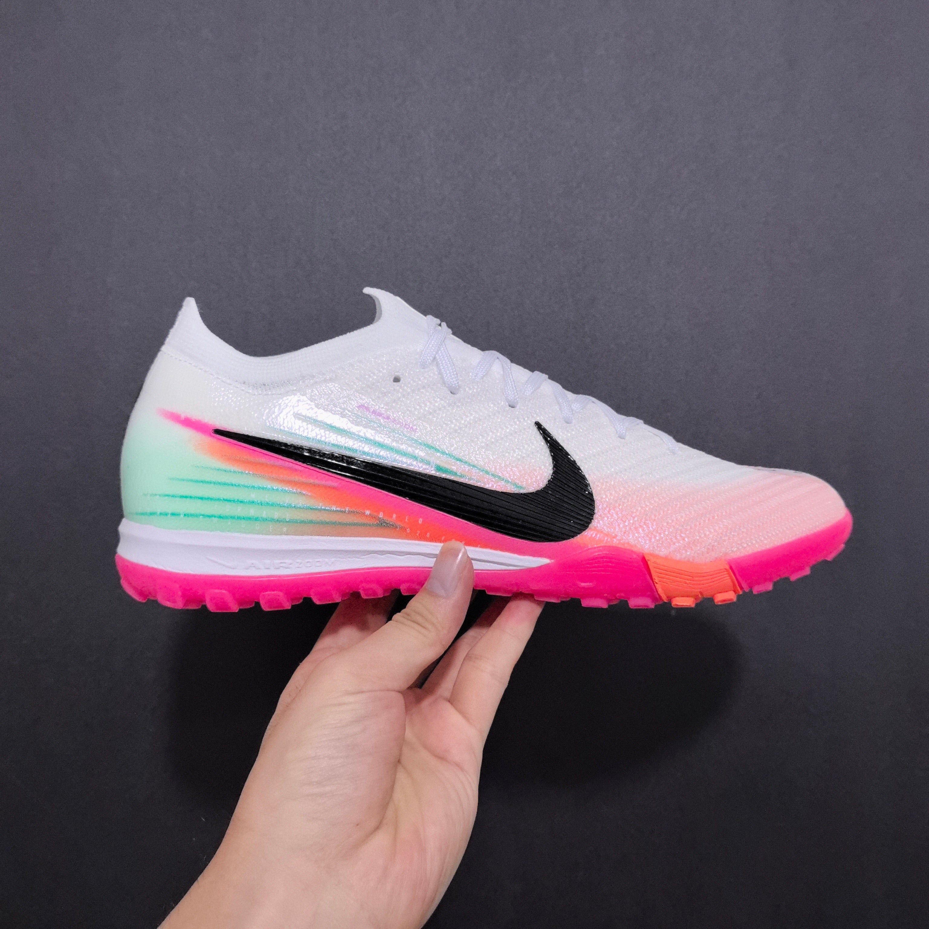 Chuteira Society Nike Air Zoom Mercurial Vapor 16 TF Elite + Brindes