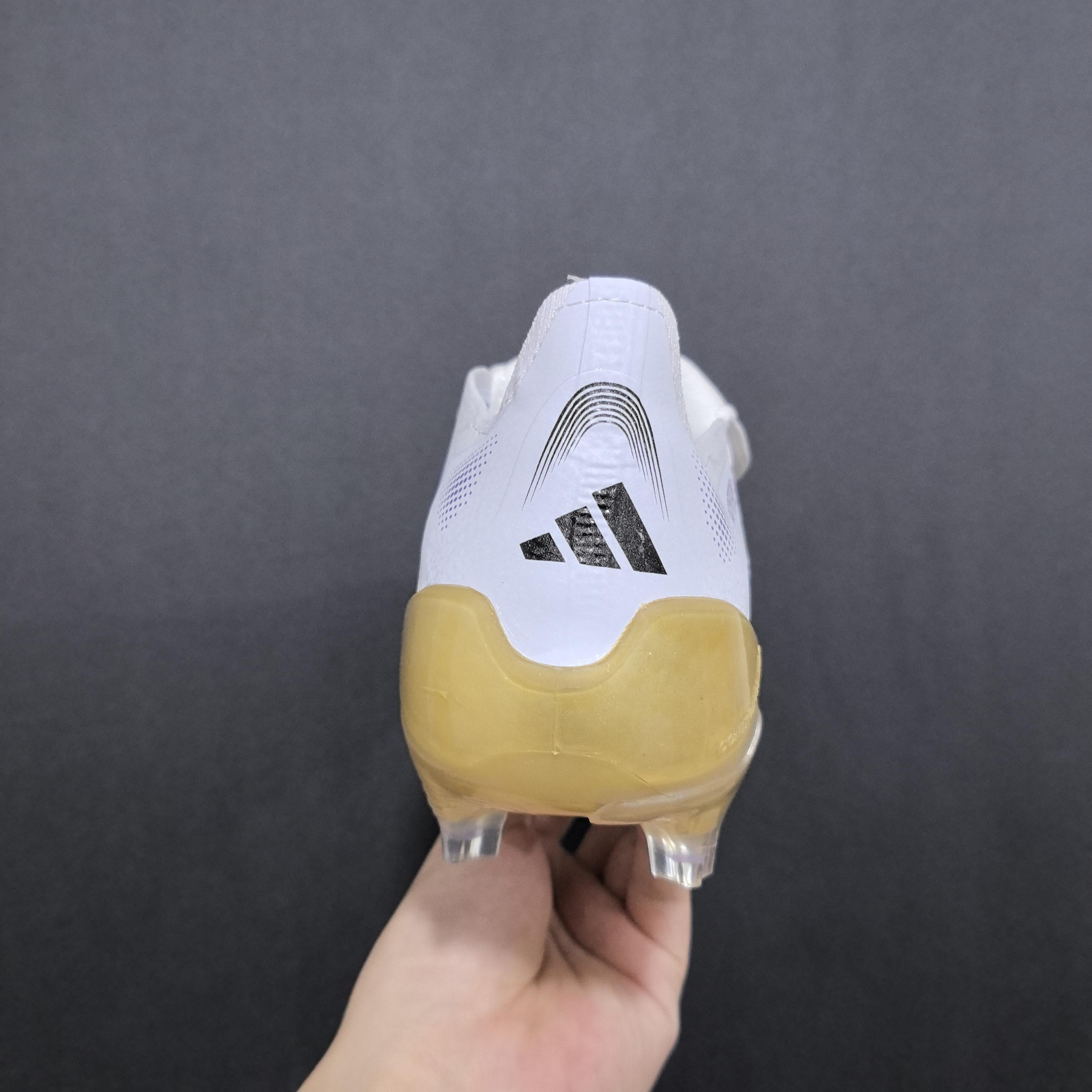 Chuteira Campo Adidas Predator FG Elite + Brindes