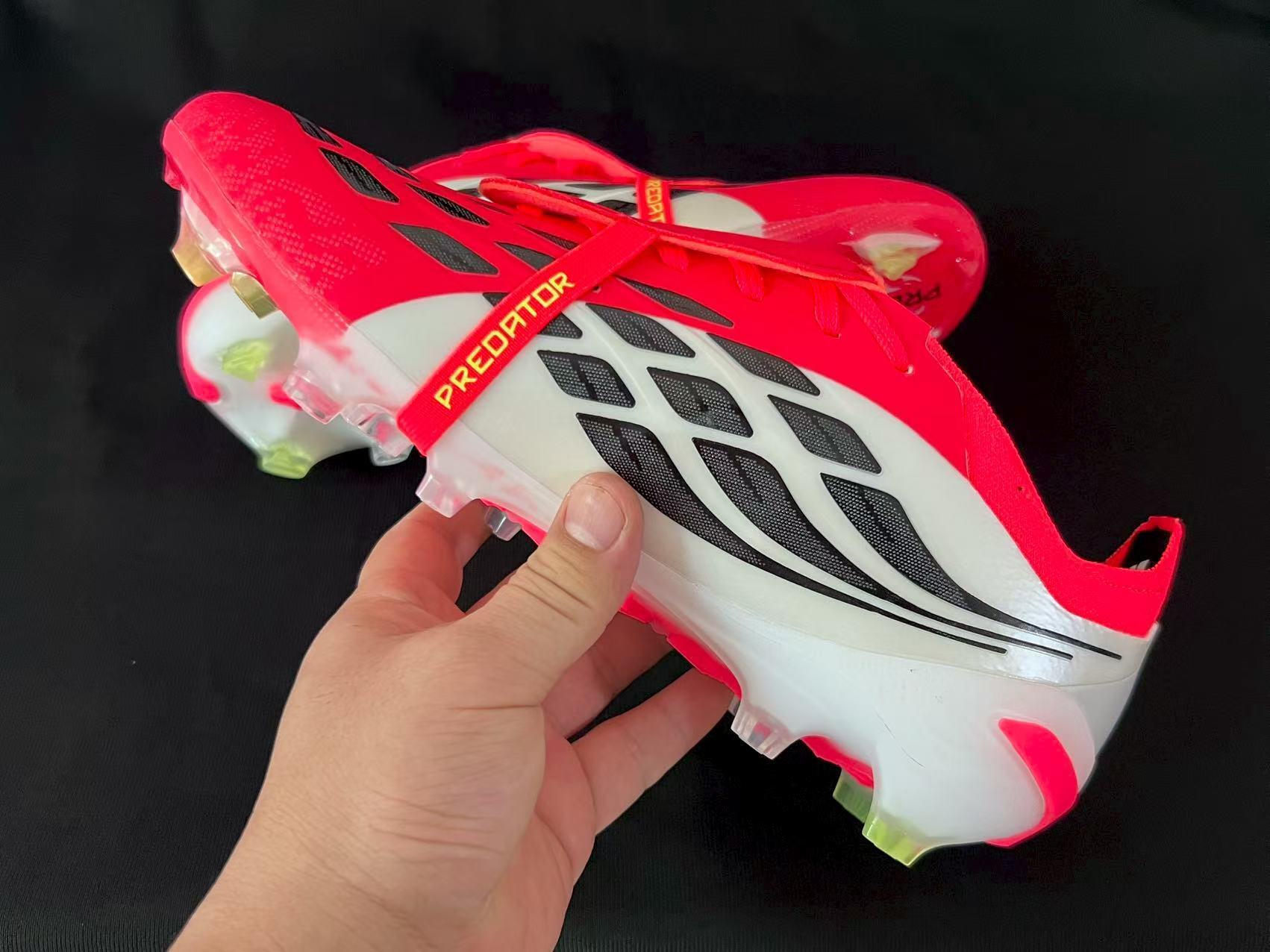 Chuteira Campo Adidas Predator 26 FG Elite + Brindes